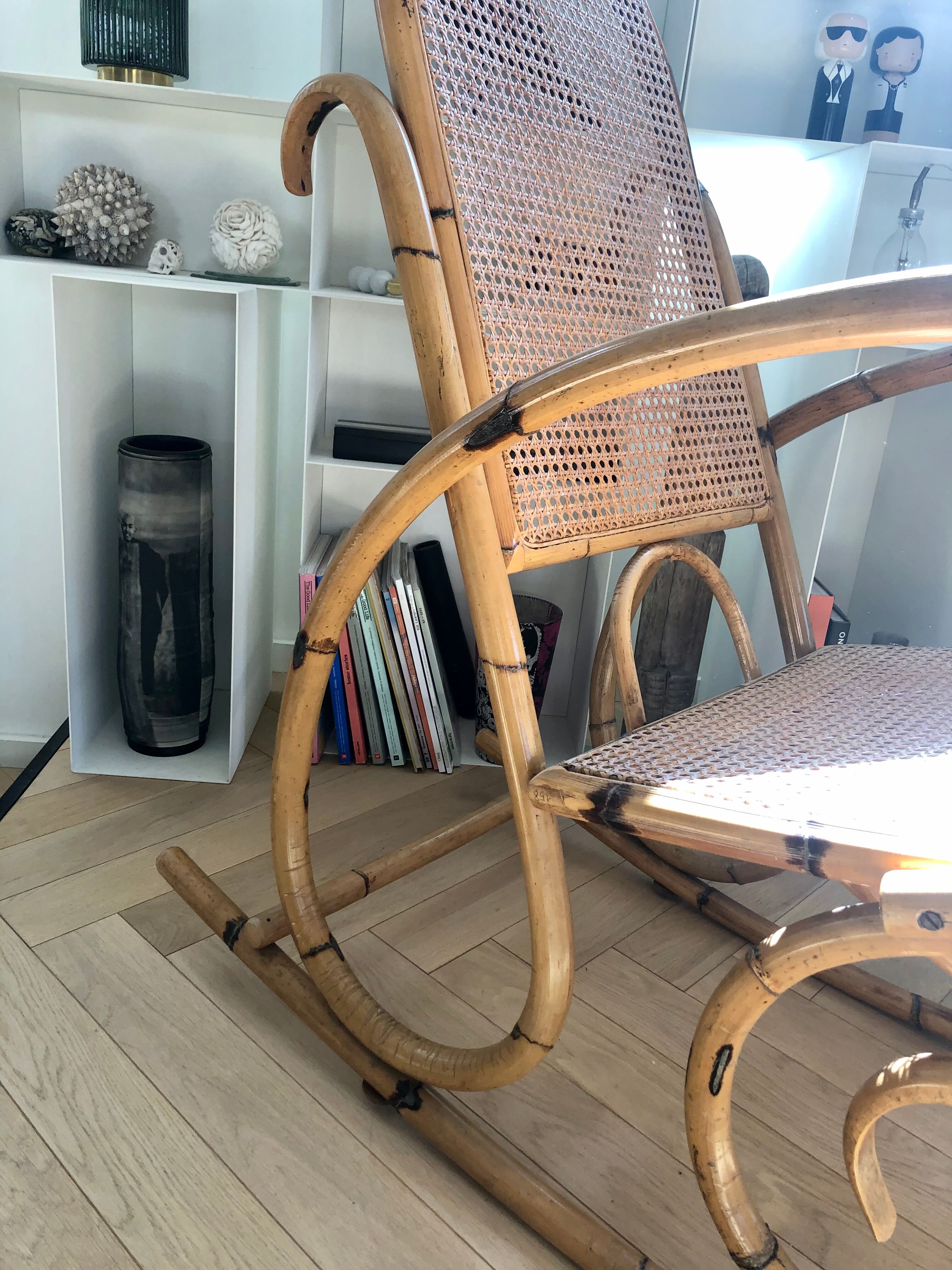 Vintage rocking-chair rattan