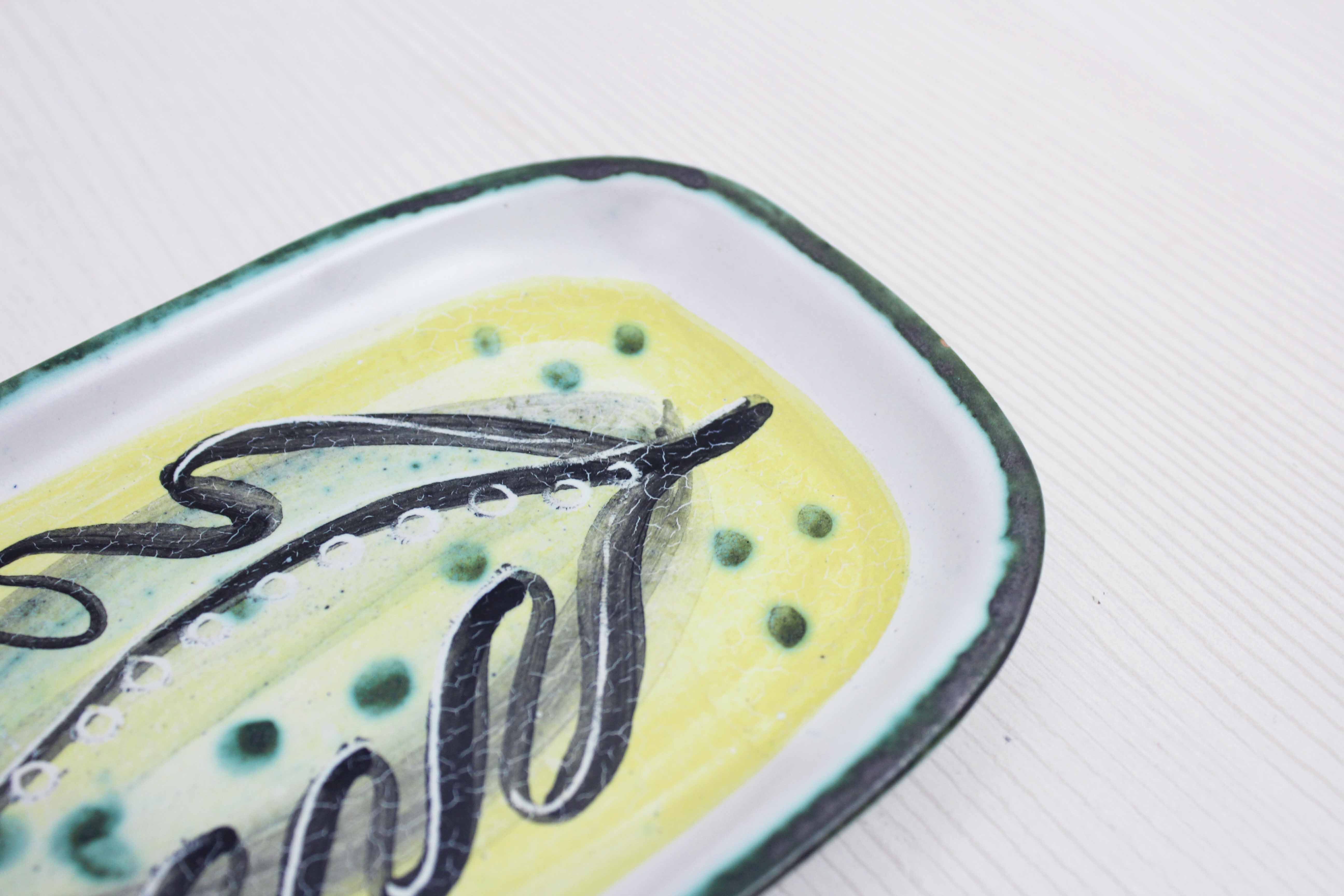 Ceramic pocket ouvide cup 1960