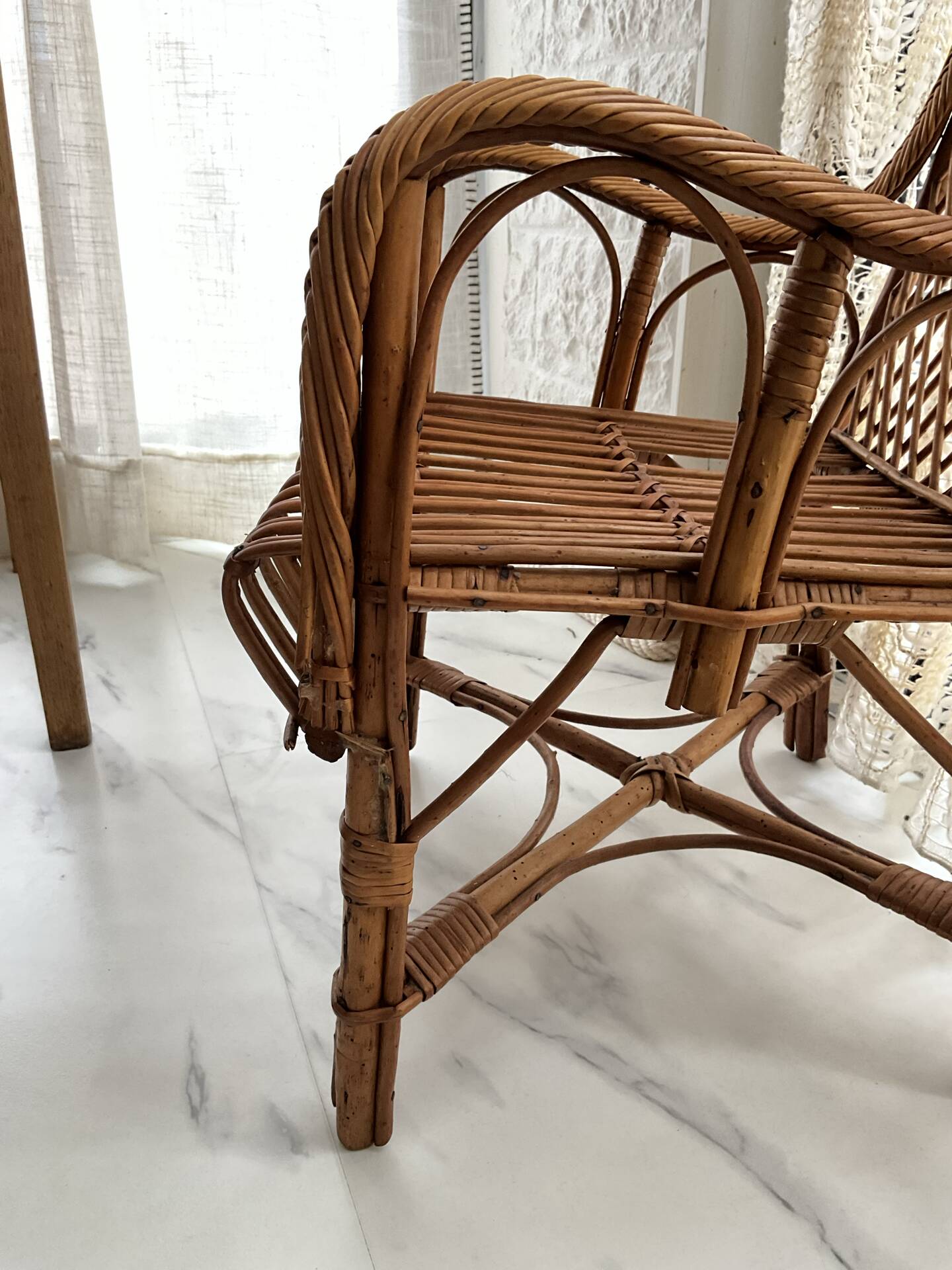 Fauteuil enfant rotin dossier haut