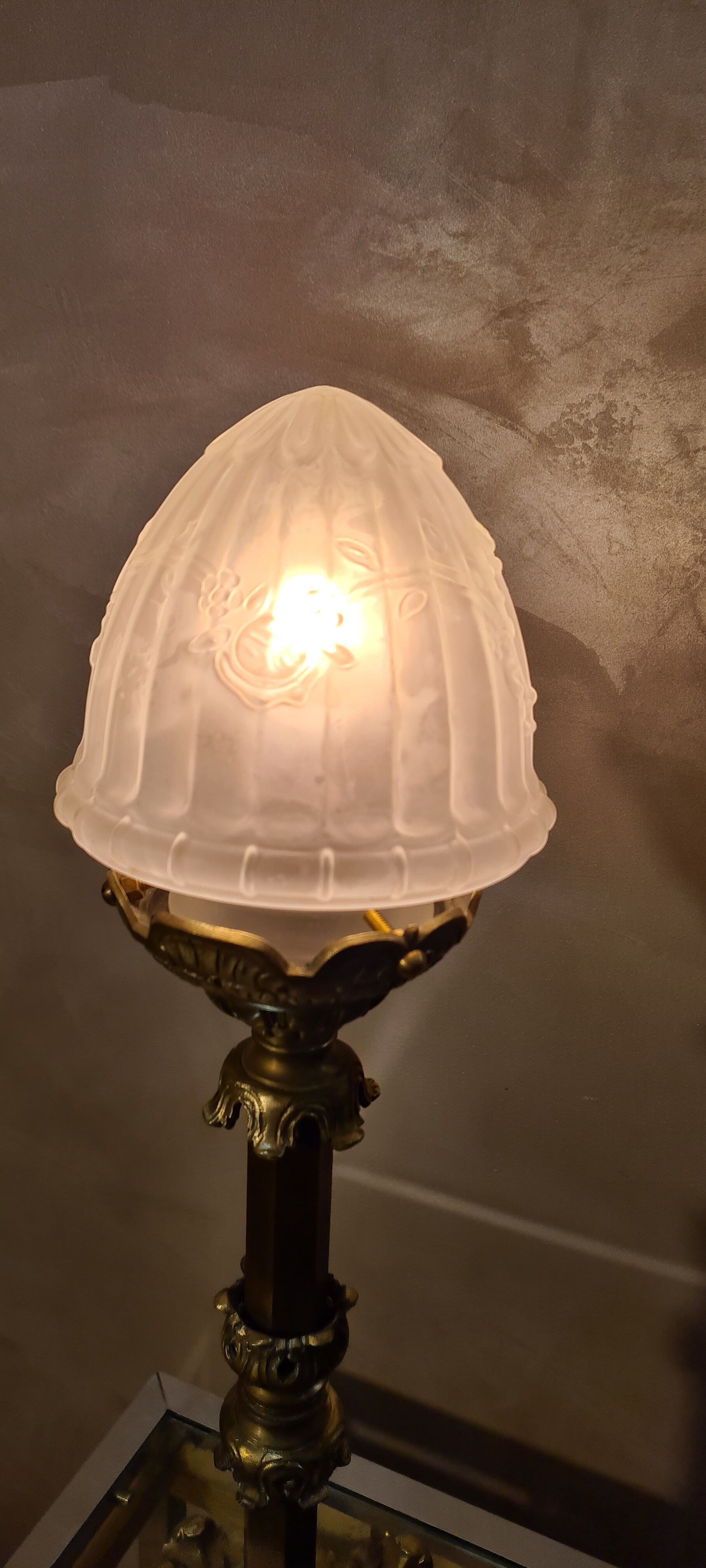 large bronze lamp napoleon iii sculpted globe molded opaque 54x22