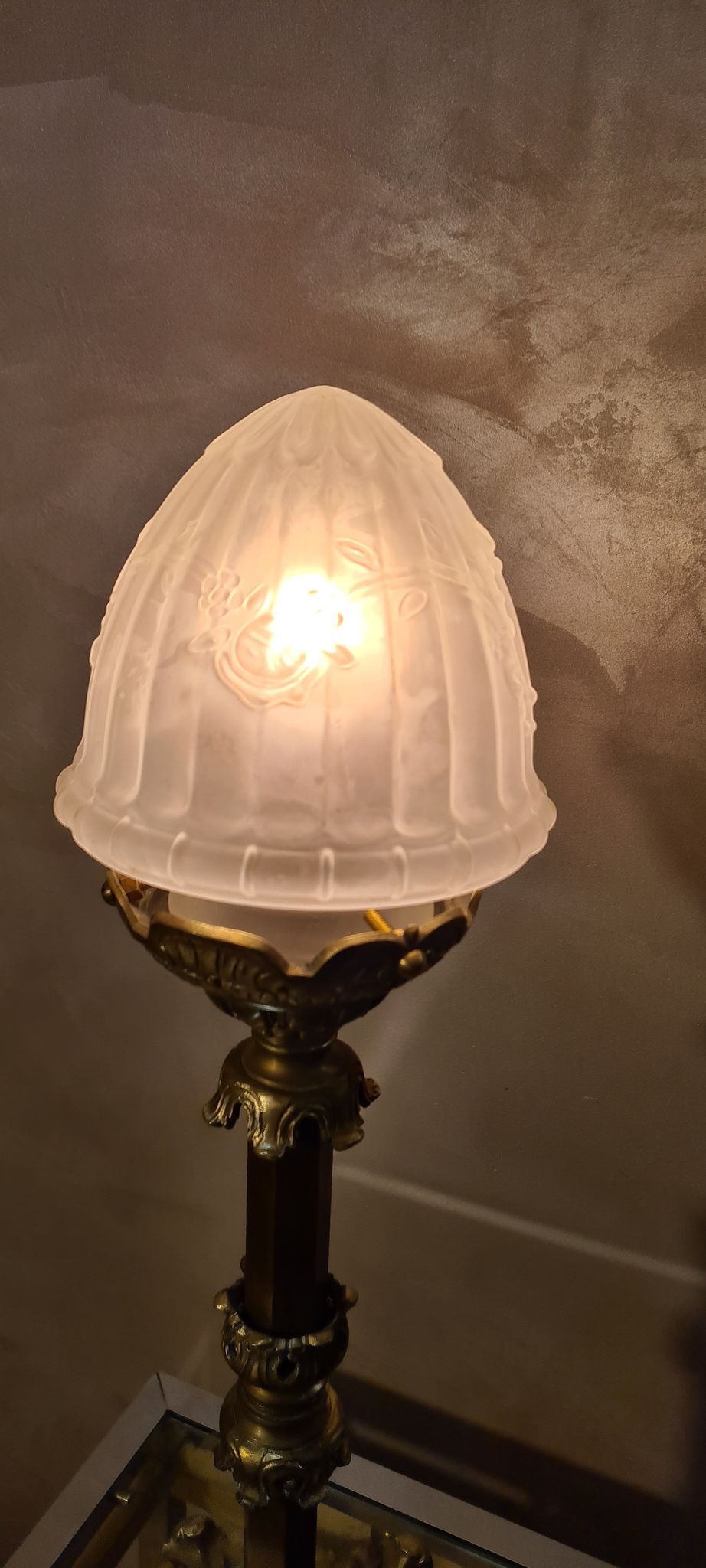 large bronze lamp napoleon iii sculpted globe molded opaque 54x22