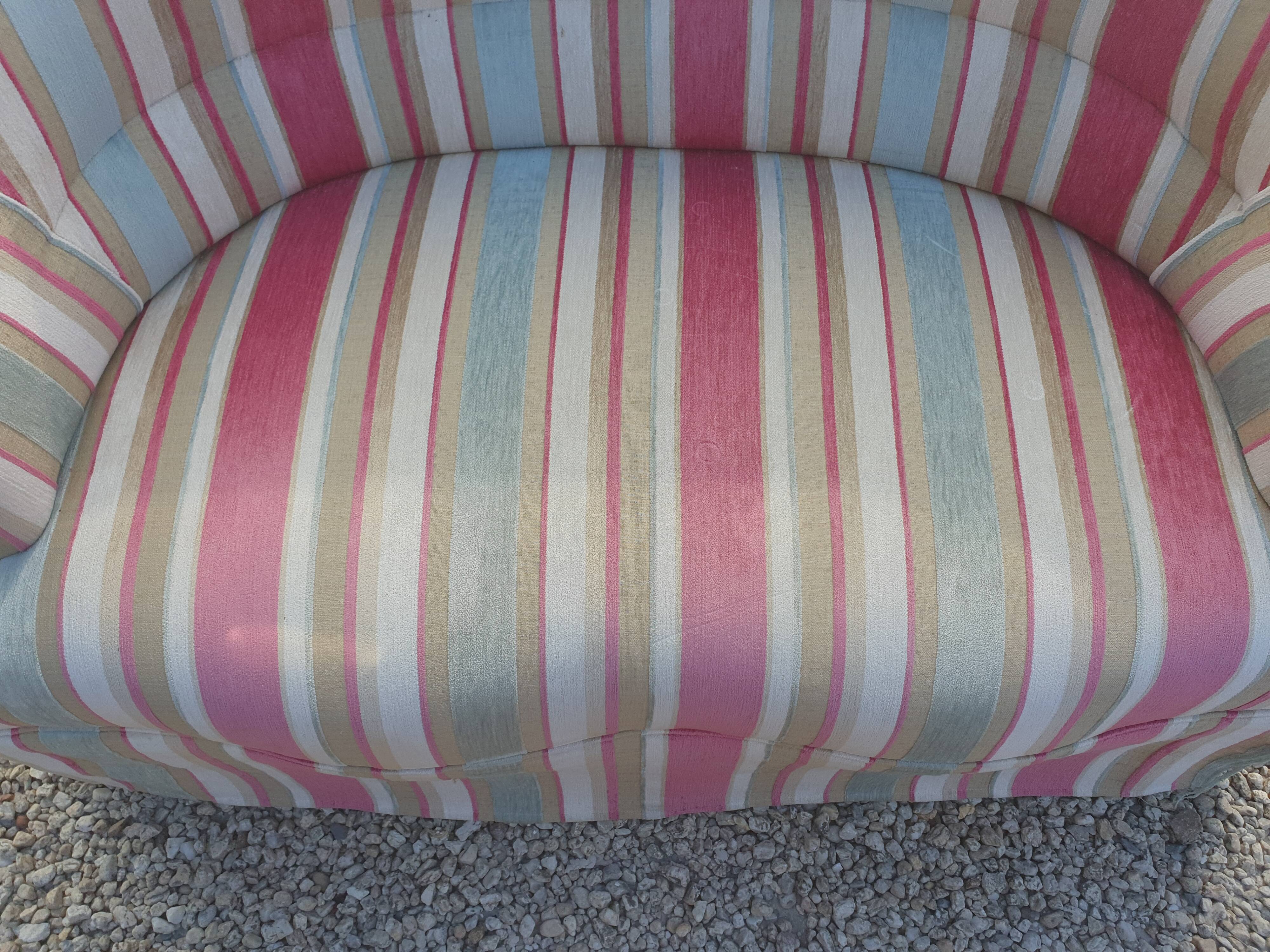 2-seater vintage sofa