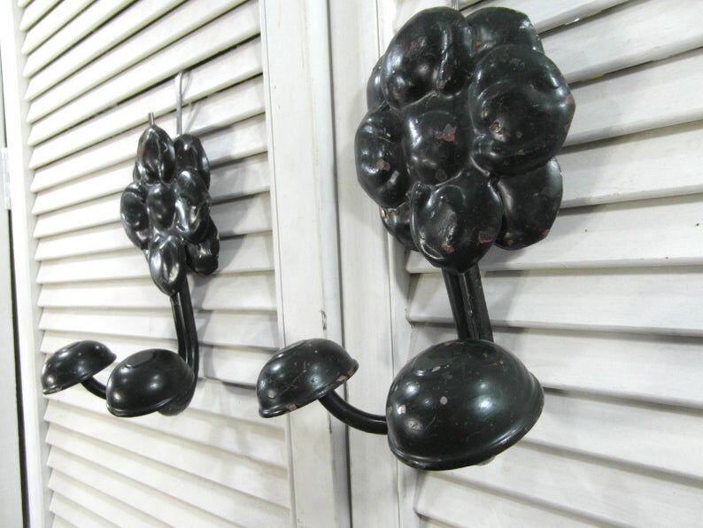 Pair of metal patères