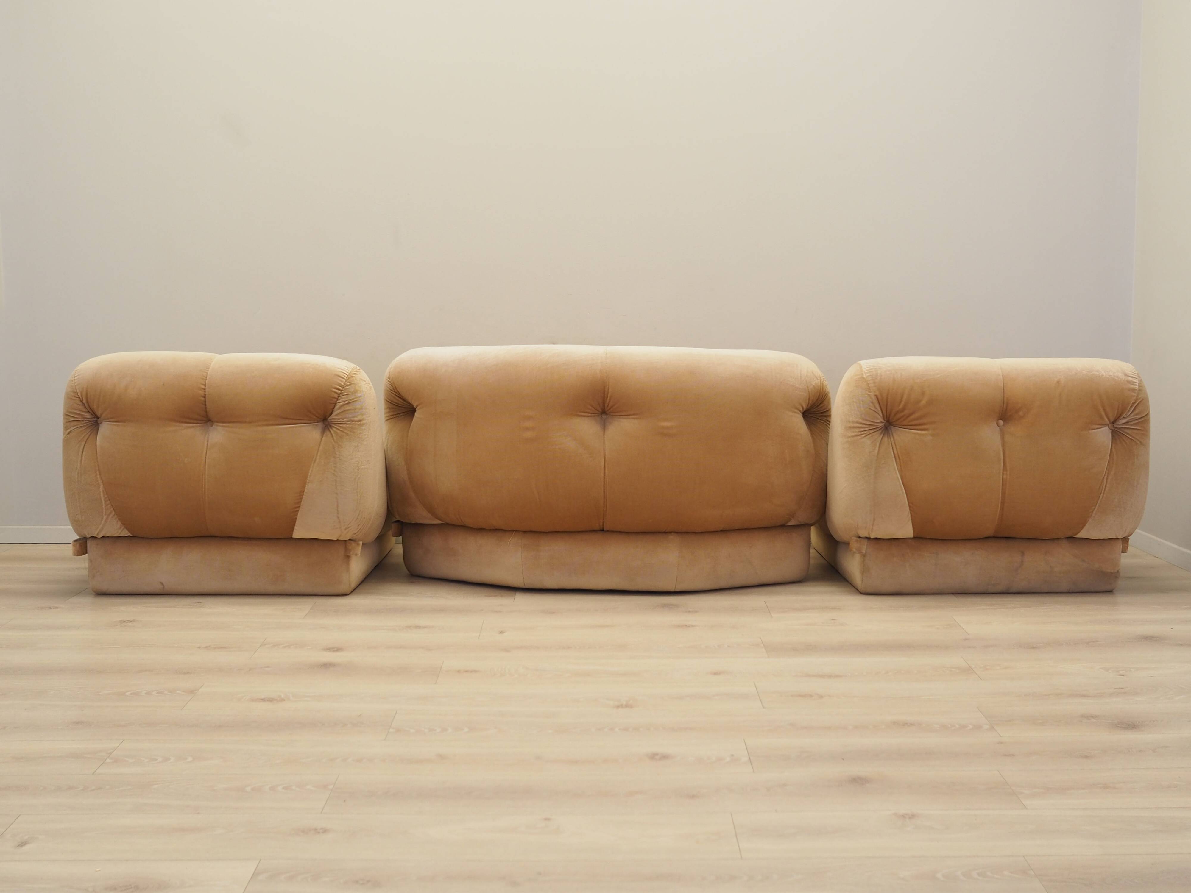 Modular sofa, Italian design, 1970s, designer: Rino Maturi, manufacturer: M