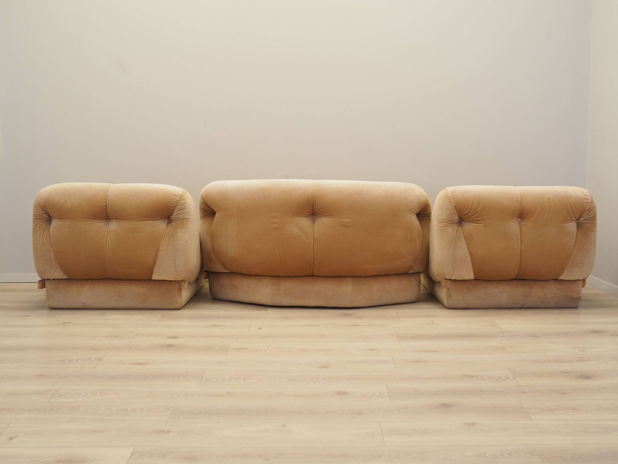 Modular sofa, Italian design, 1970s, designer: Rino Maturi, manufacturer: M