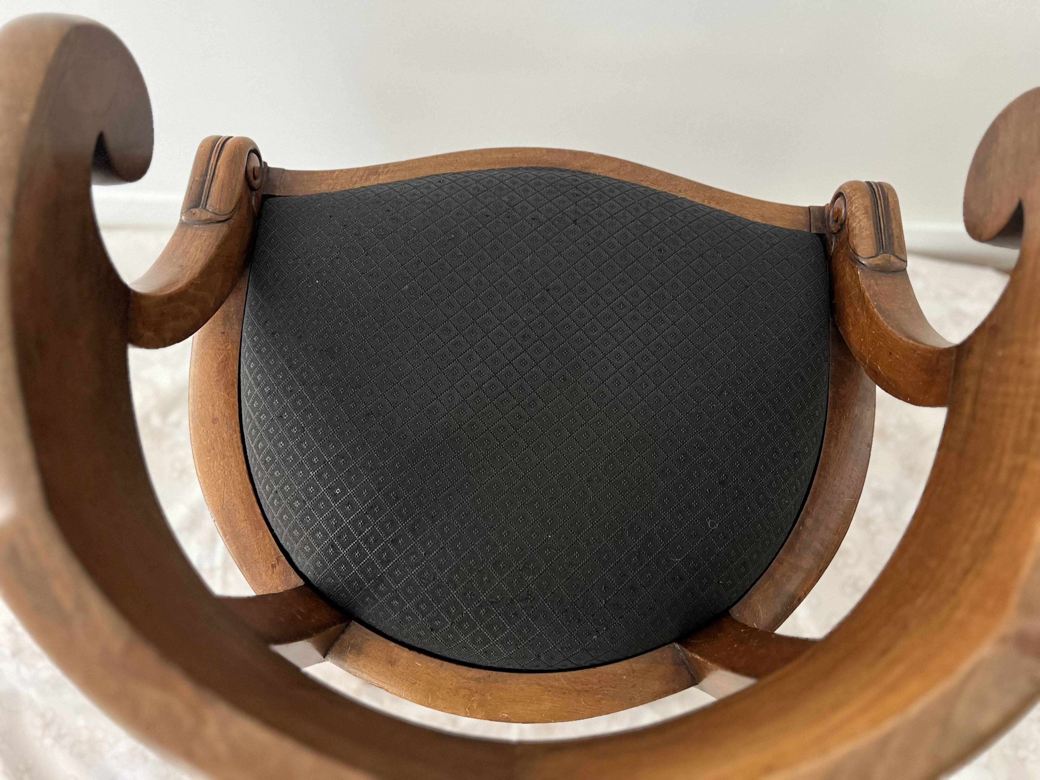 Restoration armchair in mahogany