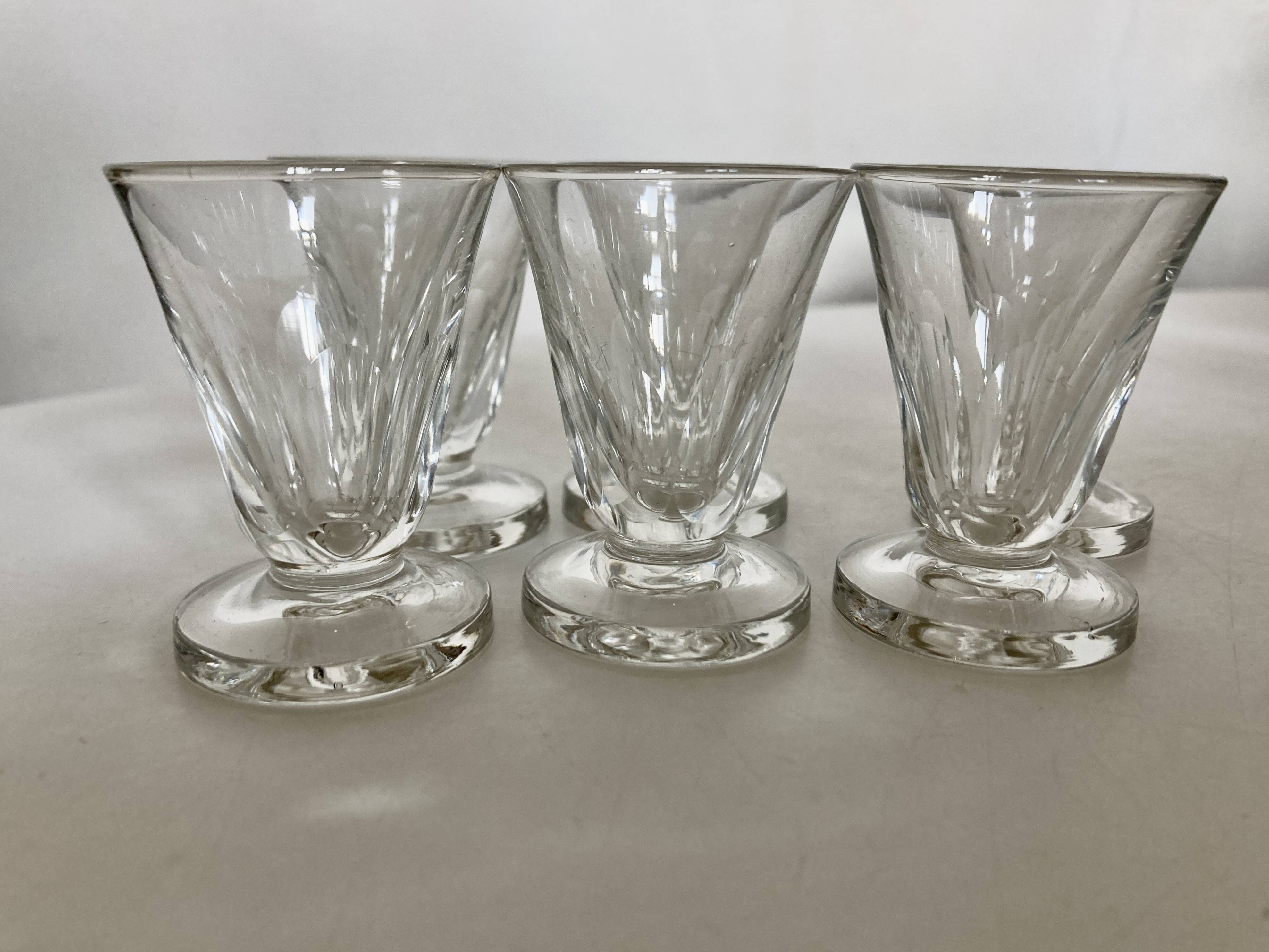 Set de 6 verres shots modernistes en cristal taillé côtes plates 1950