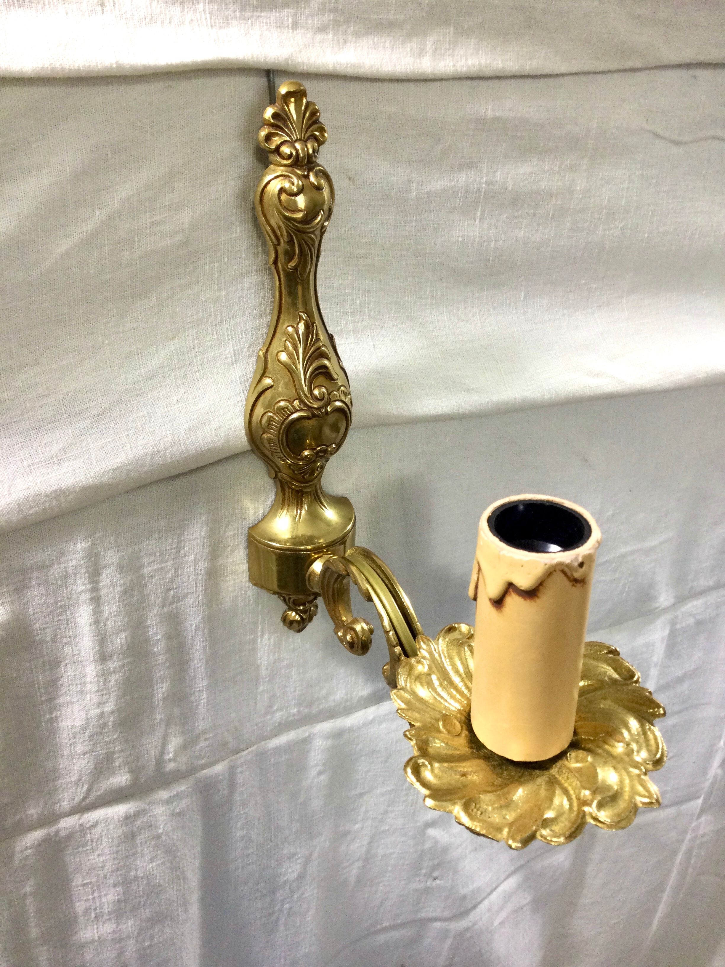 Applies 1 light louis XV style