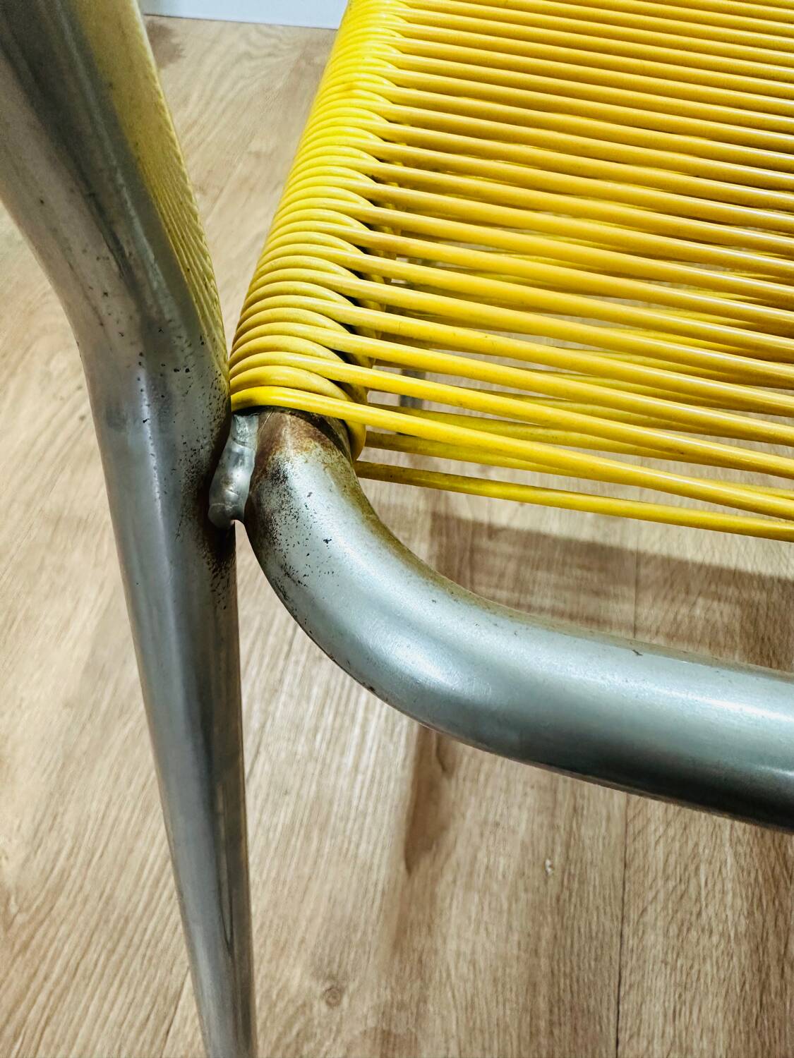 Duo scoubidou chairs