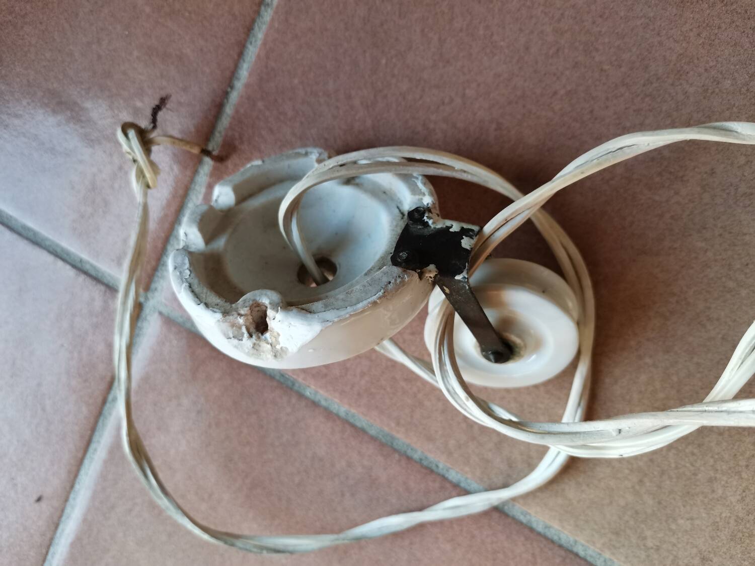 Supension vintage avec systeme céramique contrepoids électrique et griffe