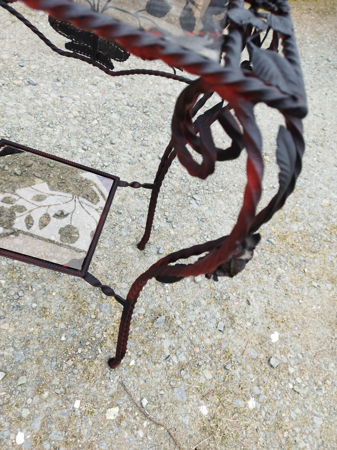 Table guéridon console sellette en fer forgé à décor de rose verre