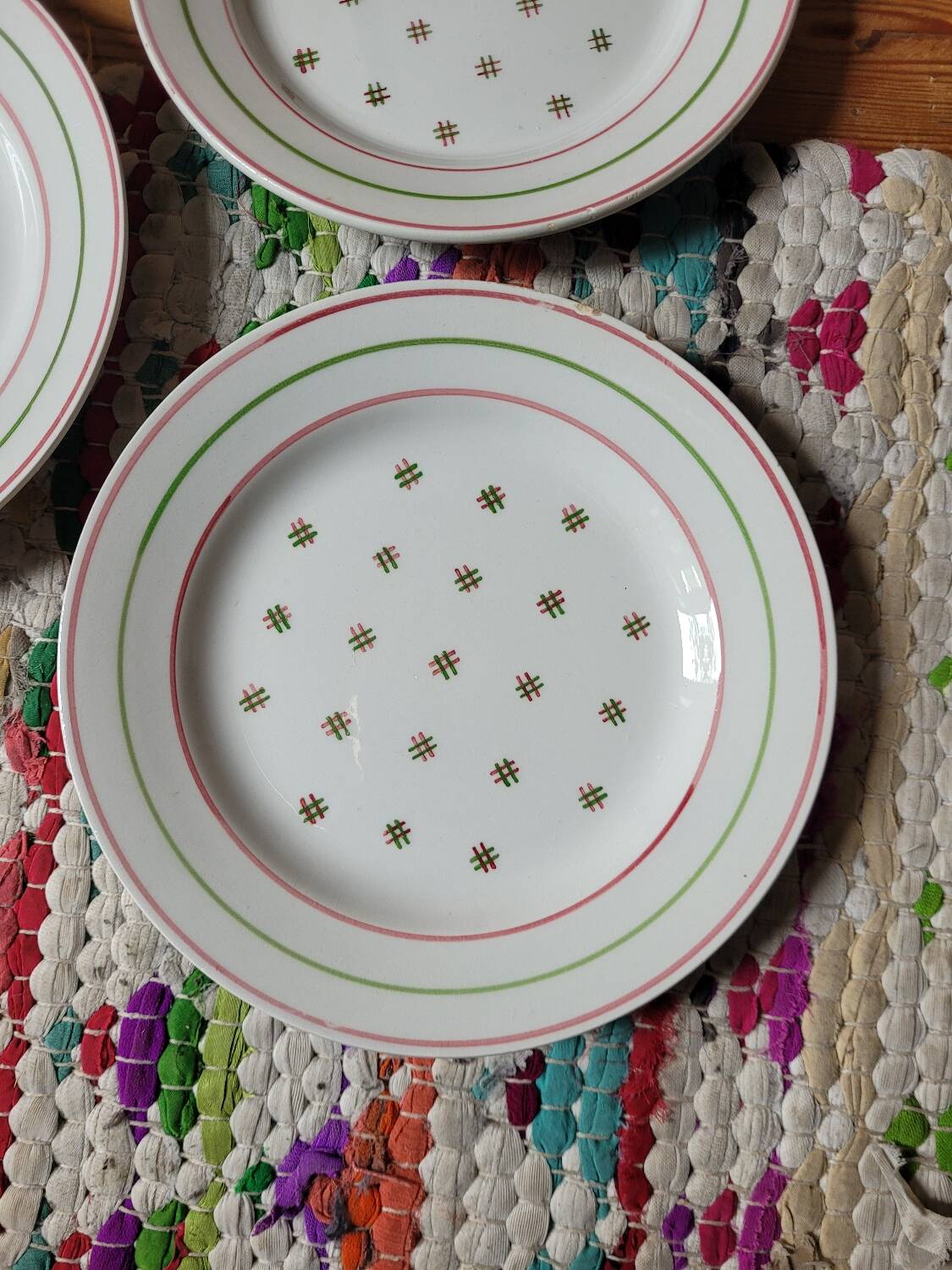 Set of 6 K&G Luneville dessert plates