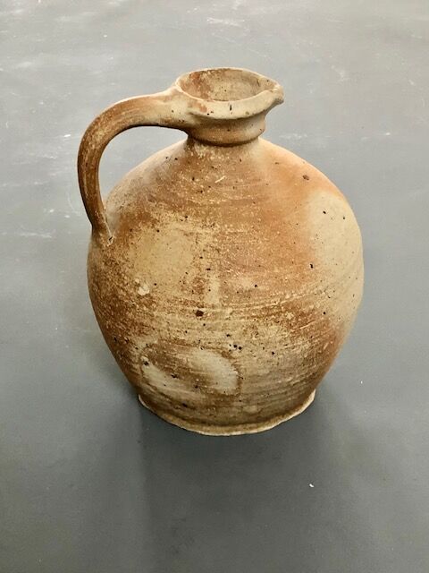 Cruche en terre cuite