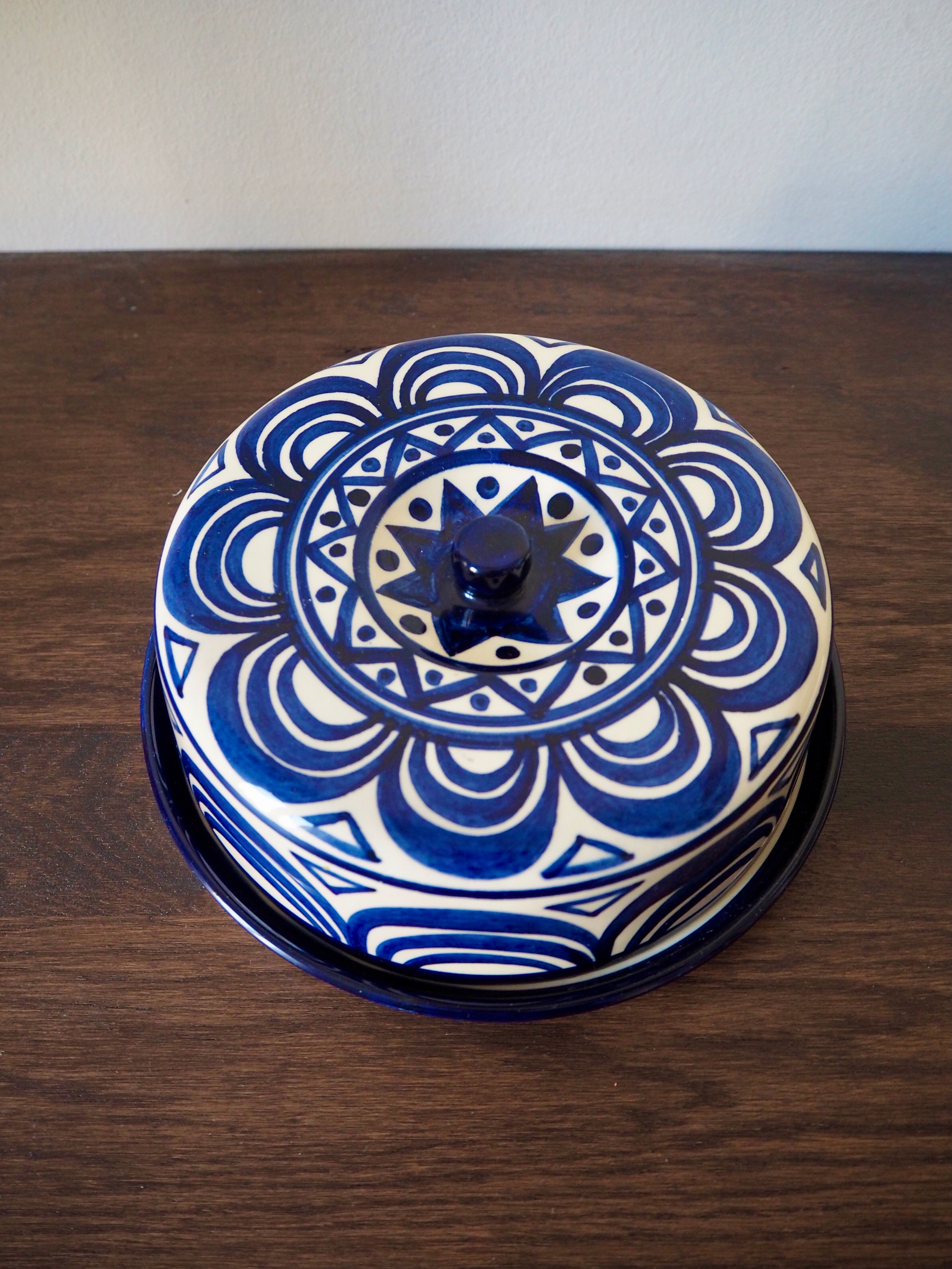 Breton covered dish St Jean de Bretagne