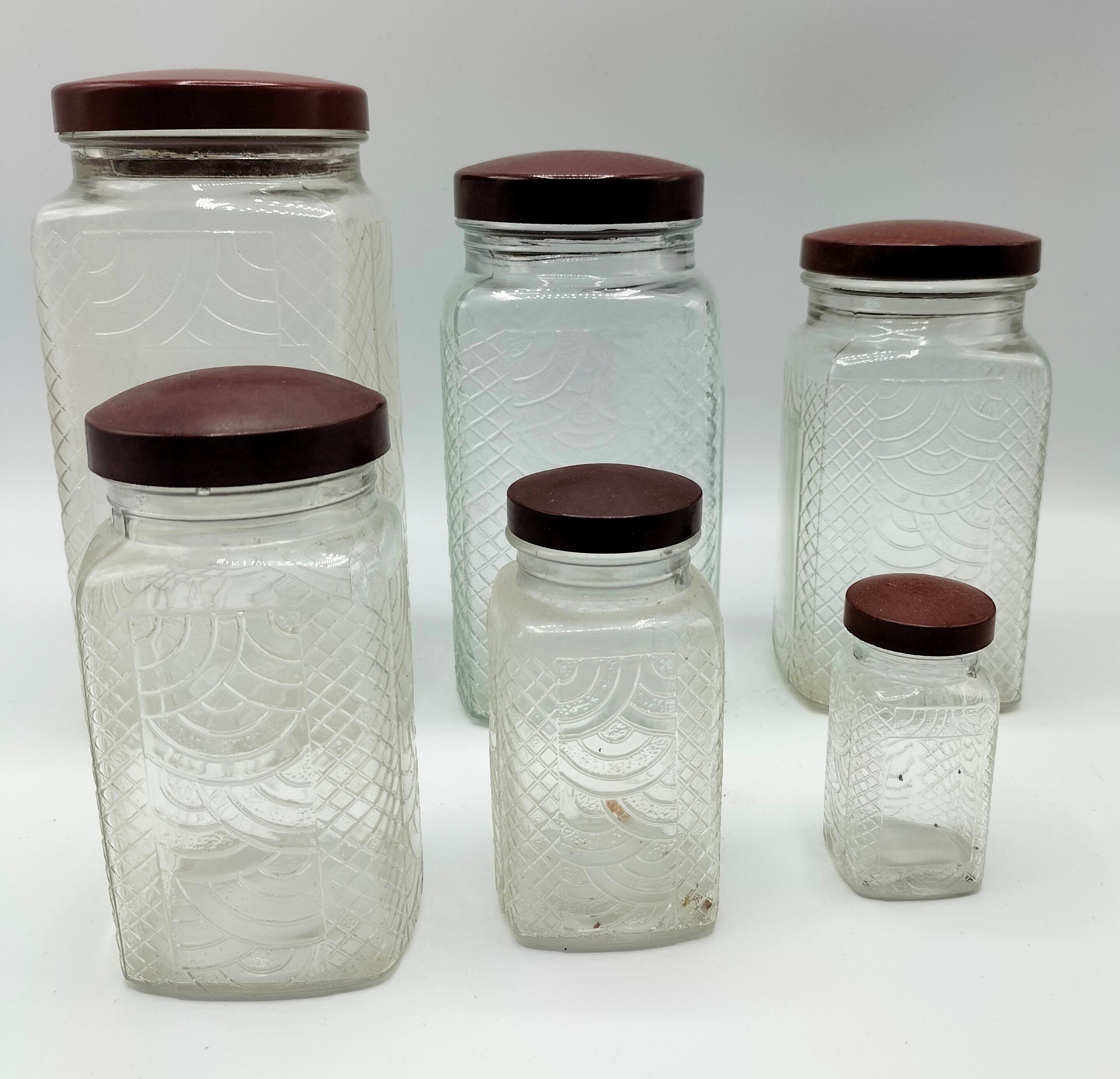 Series of kitchen pots