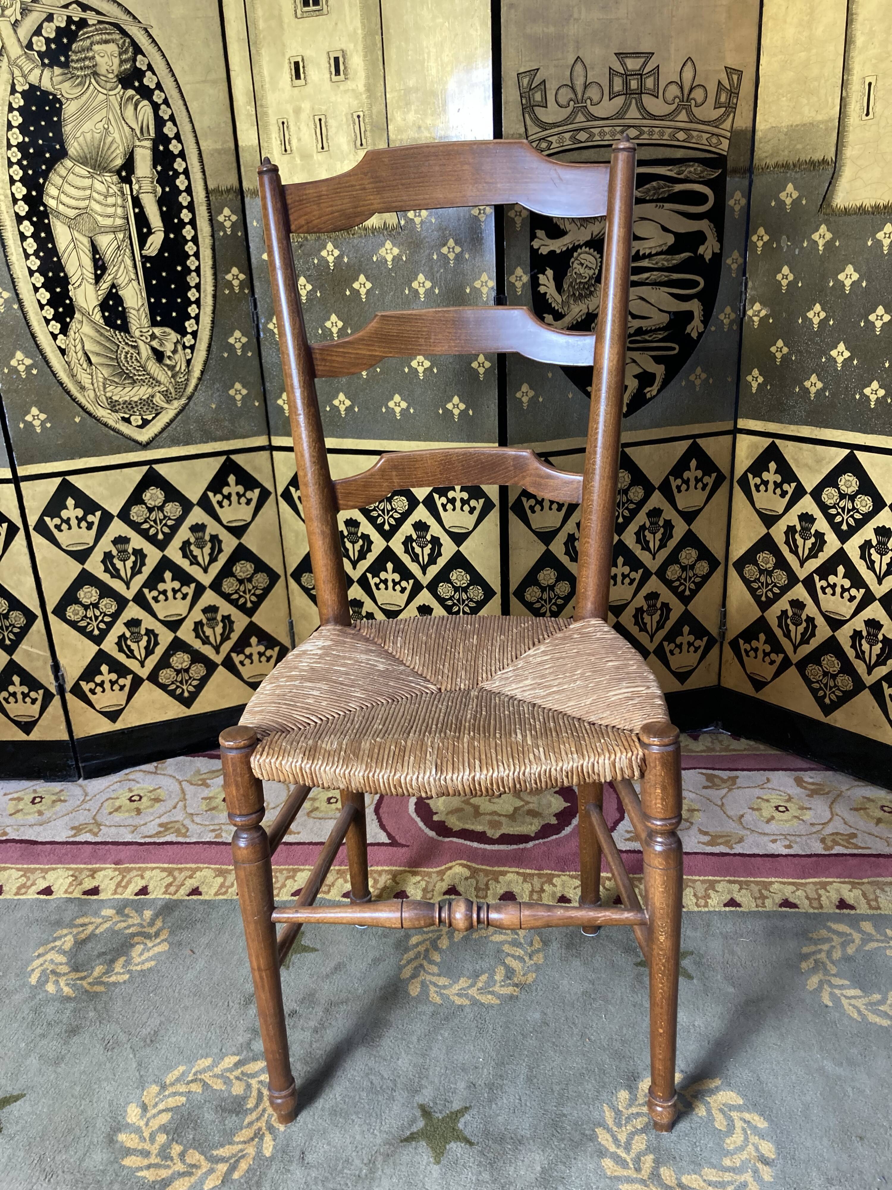 6 light beech mulched chairs