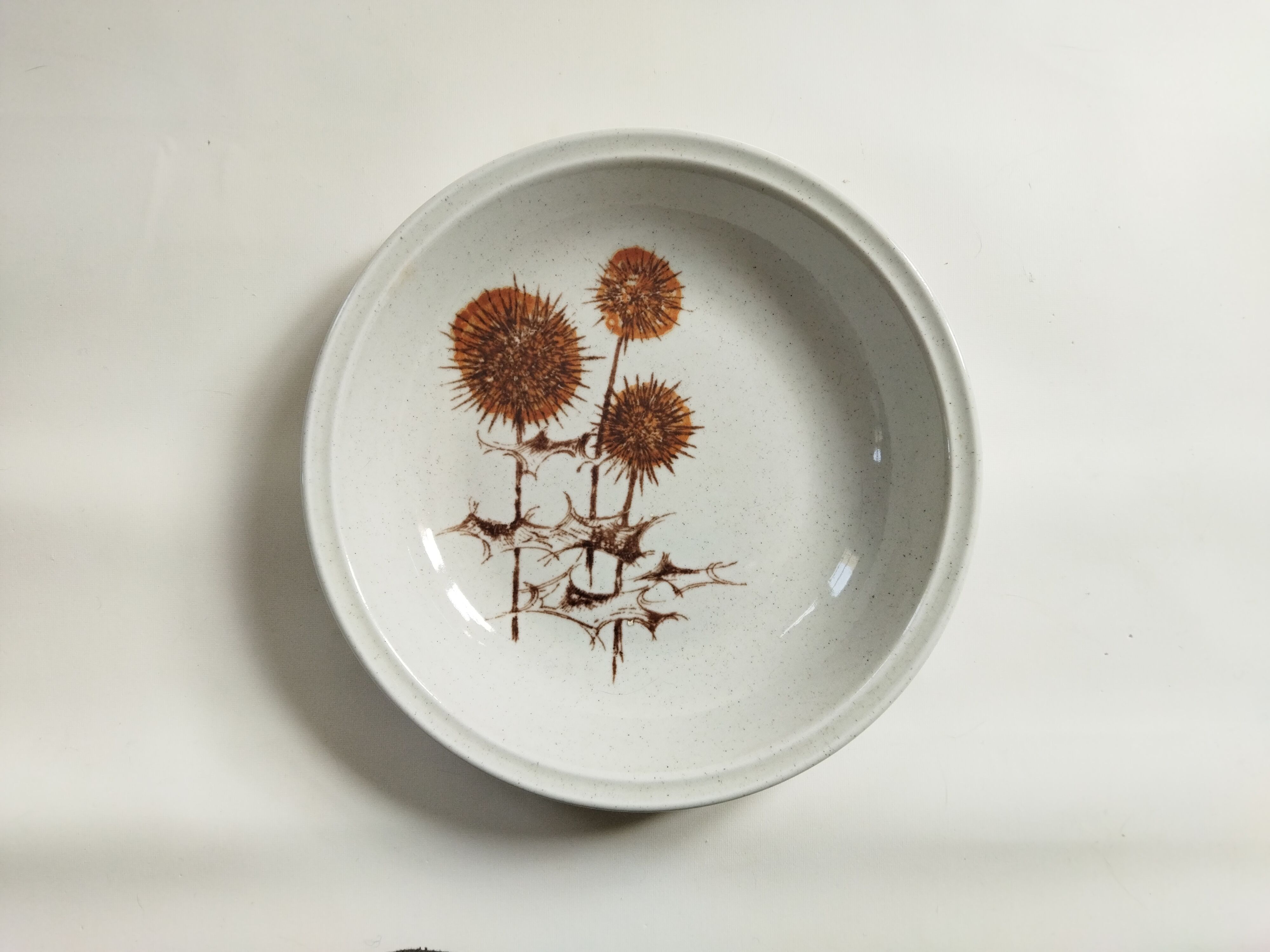 Sarreguemines stoneware hollow dish "Thistles"
