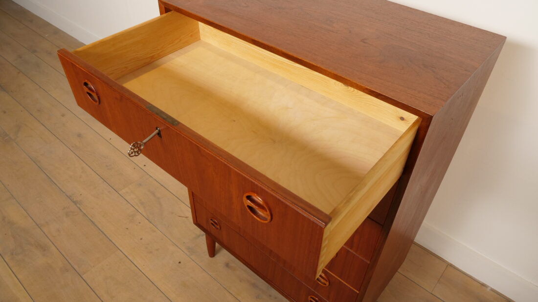 Vintage Danish chest of drawers | Teak | 6 drawers | 110 cm