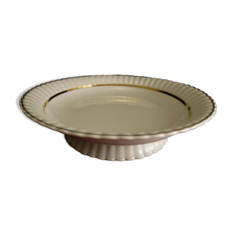 Plat à piedouche en porcelaine de Bernardaud Limoges modèle blanc et or
