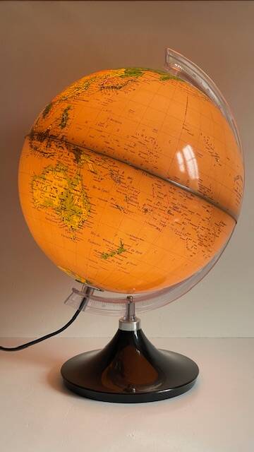Illuminated terrestrial globe made in italy