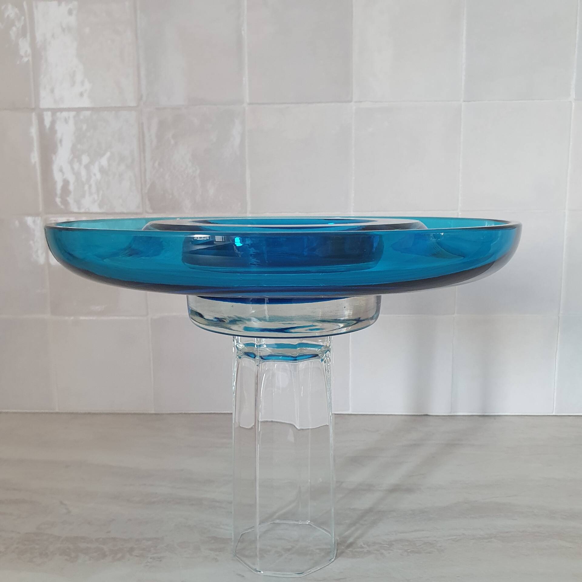 Round blue Murano glass bowl by Venini / signed