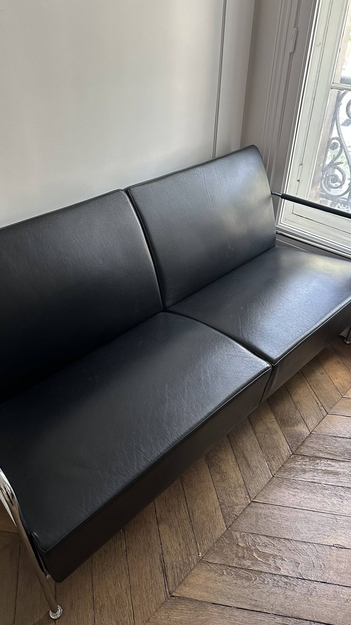 Sofa and armchair in Swedish black leather by Gunilla Allard for Lammhults.