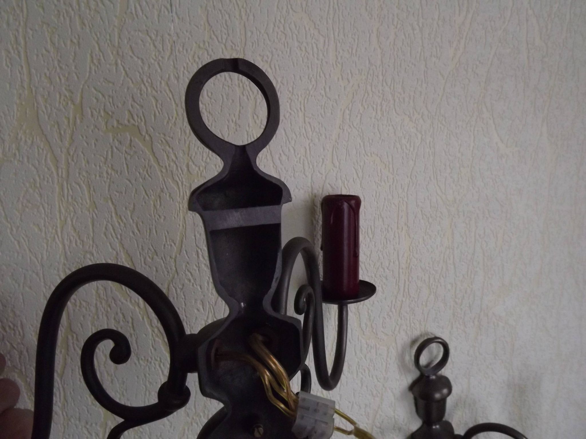 Pair of double Flemish style wall sconces in French silver from the period, with red drops 51.