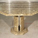 Octagonal post-modernist lounge table in marble beaded massive green quartz, Italy 1970s