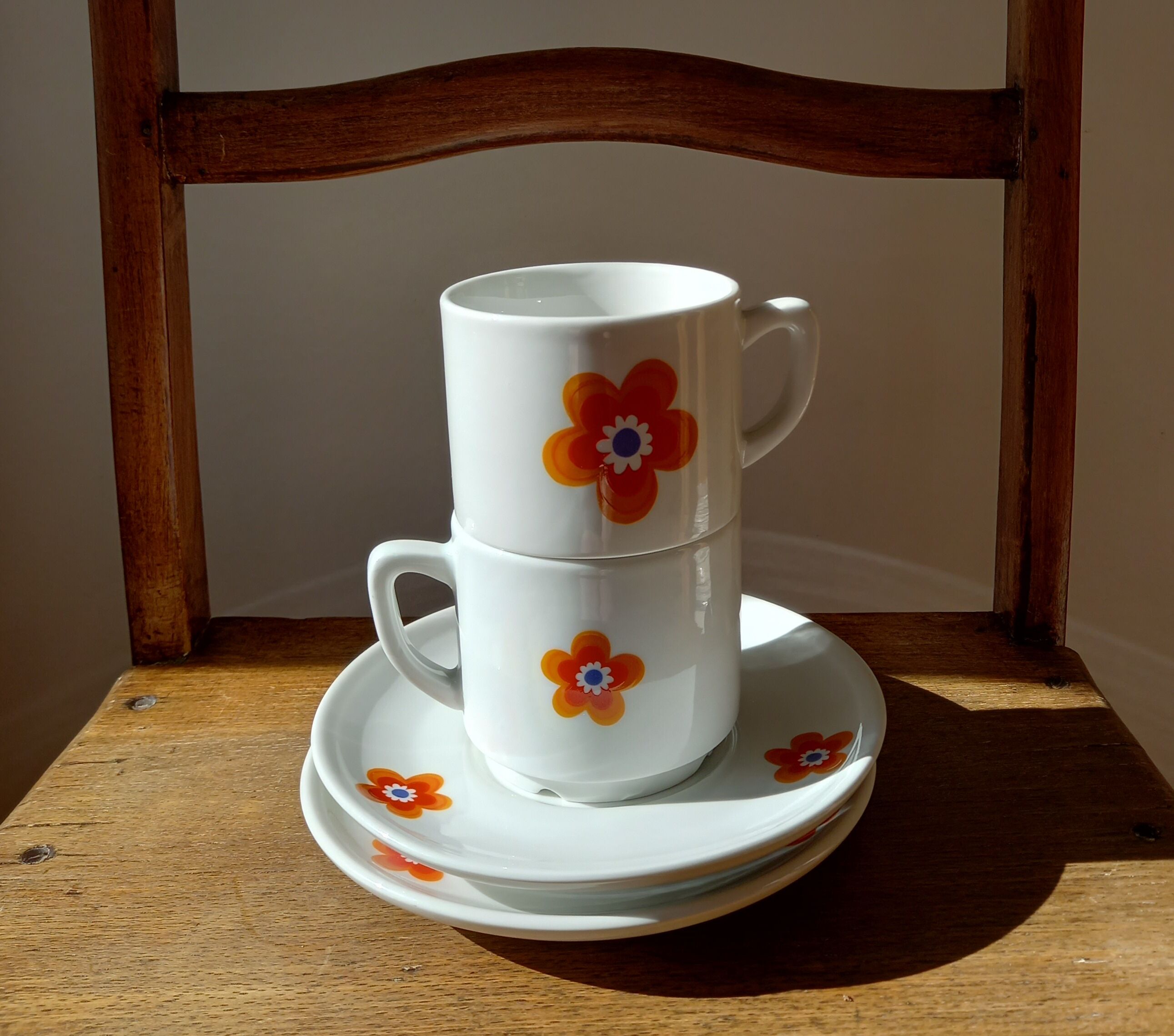 2 mugs and saucers in porcelain Colombia Vintage 1970s