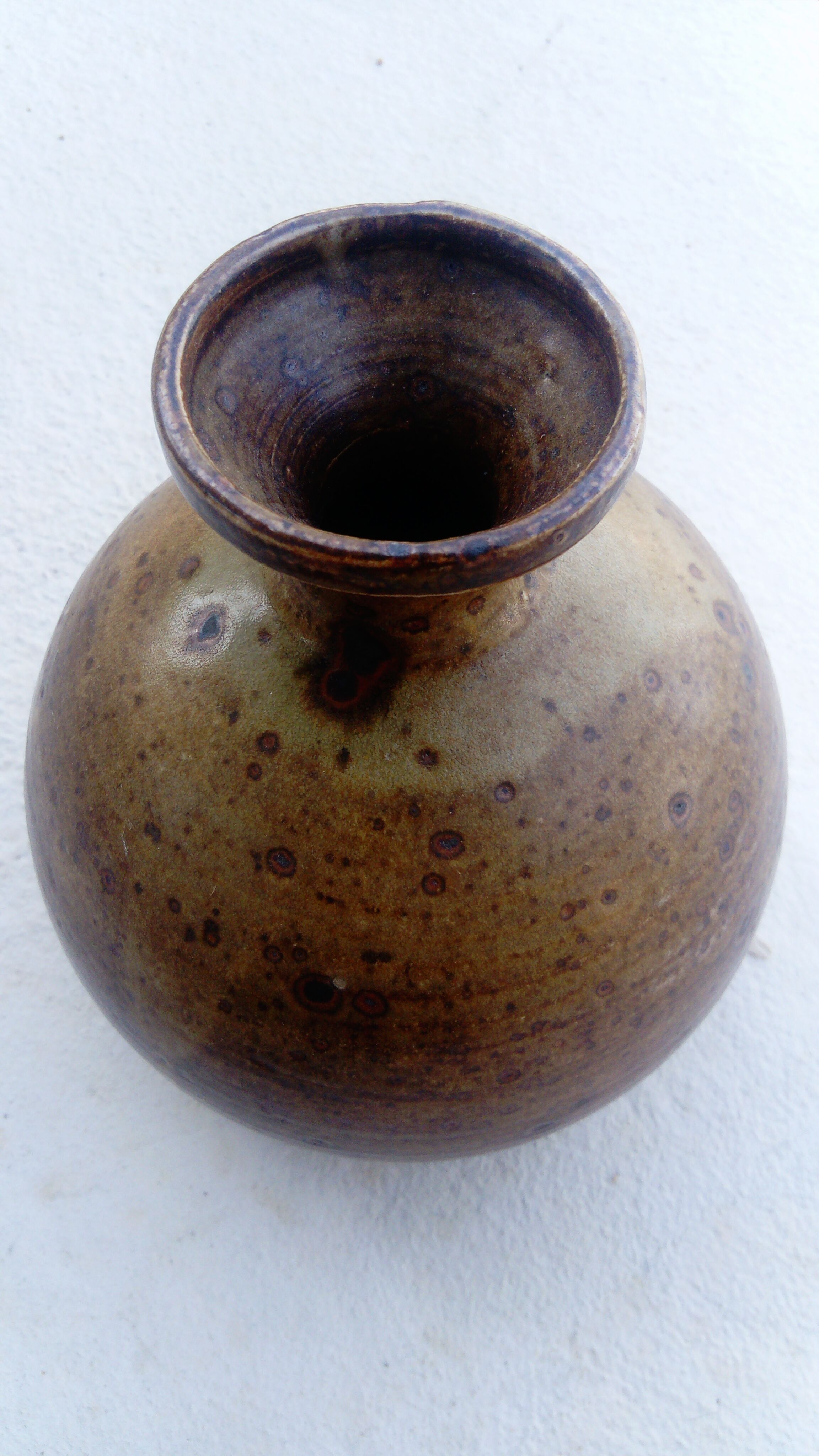 Stoneware pot