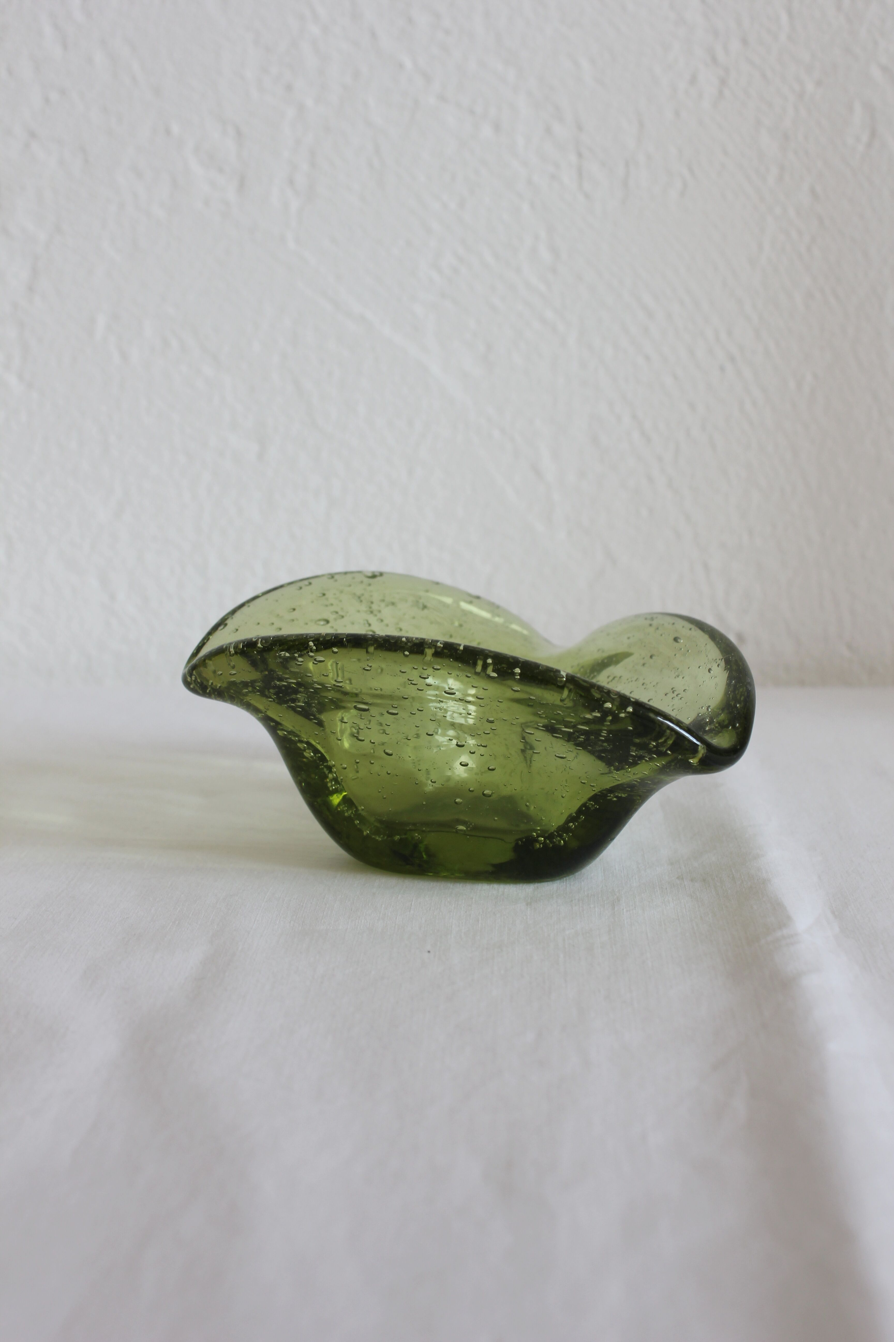 Vintage bubble glass ashtray