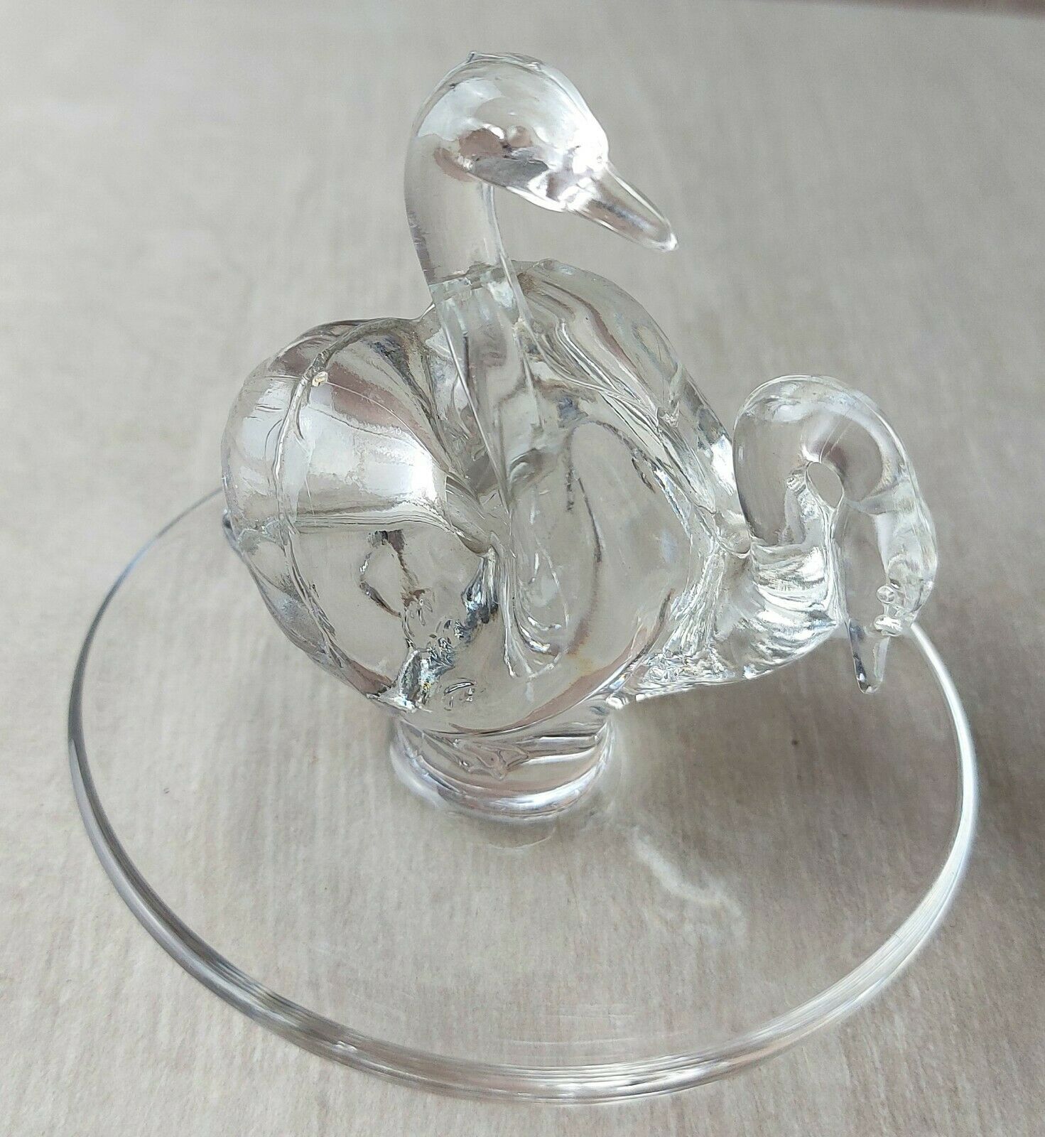 Old crystal ring, swan couple décor, Lalique