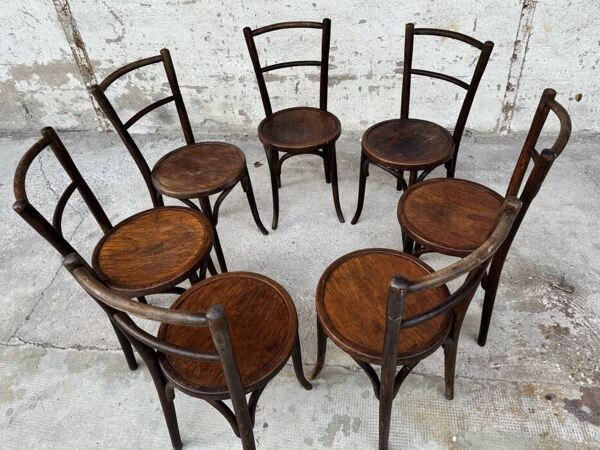 Série de 7 anciennes chaises bistrot Baumann bois courbé assise ronde