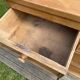 Commode ancienne en bois clair