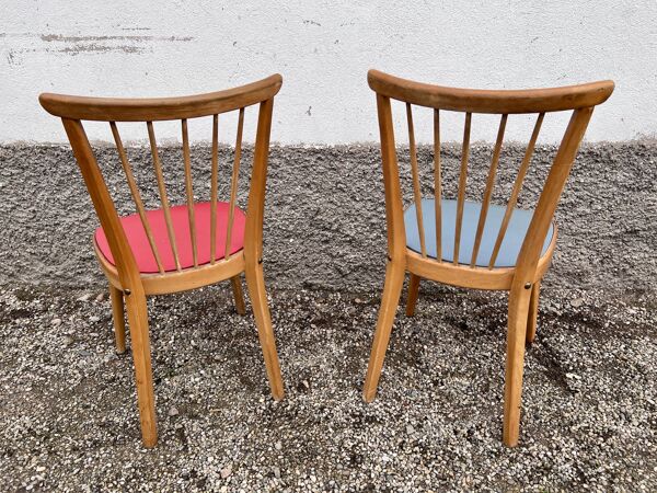 Paire de chaises scandinave bleu et rouge