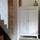 Armoire 2 portes en bois patiné blanc