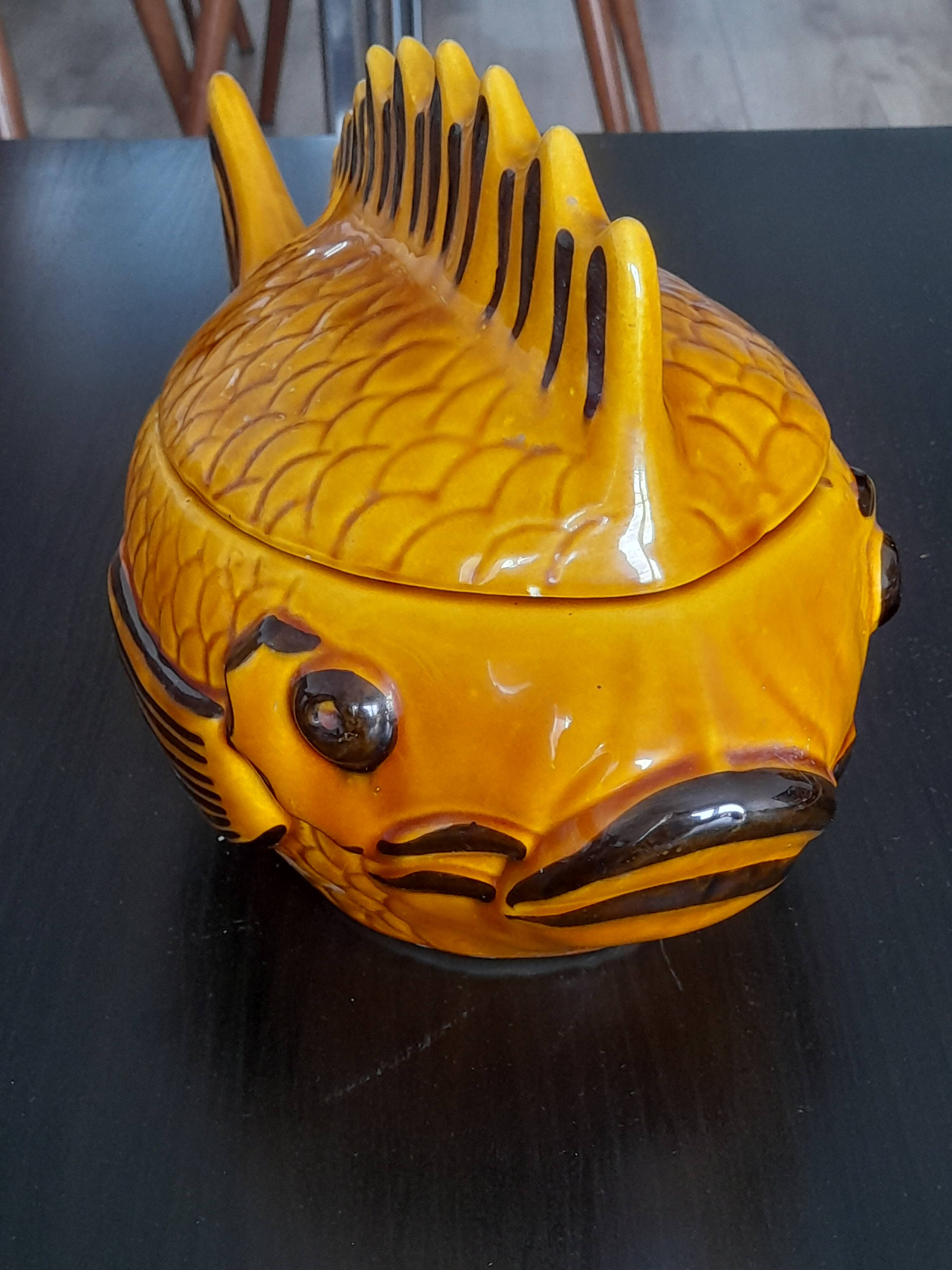soupière poisson en majolique de Vallauris