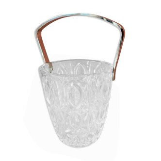 Ice bucket