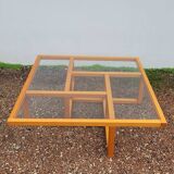 Table basse carrée moderniste en bois et verre