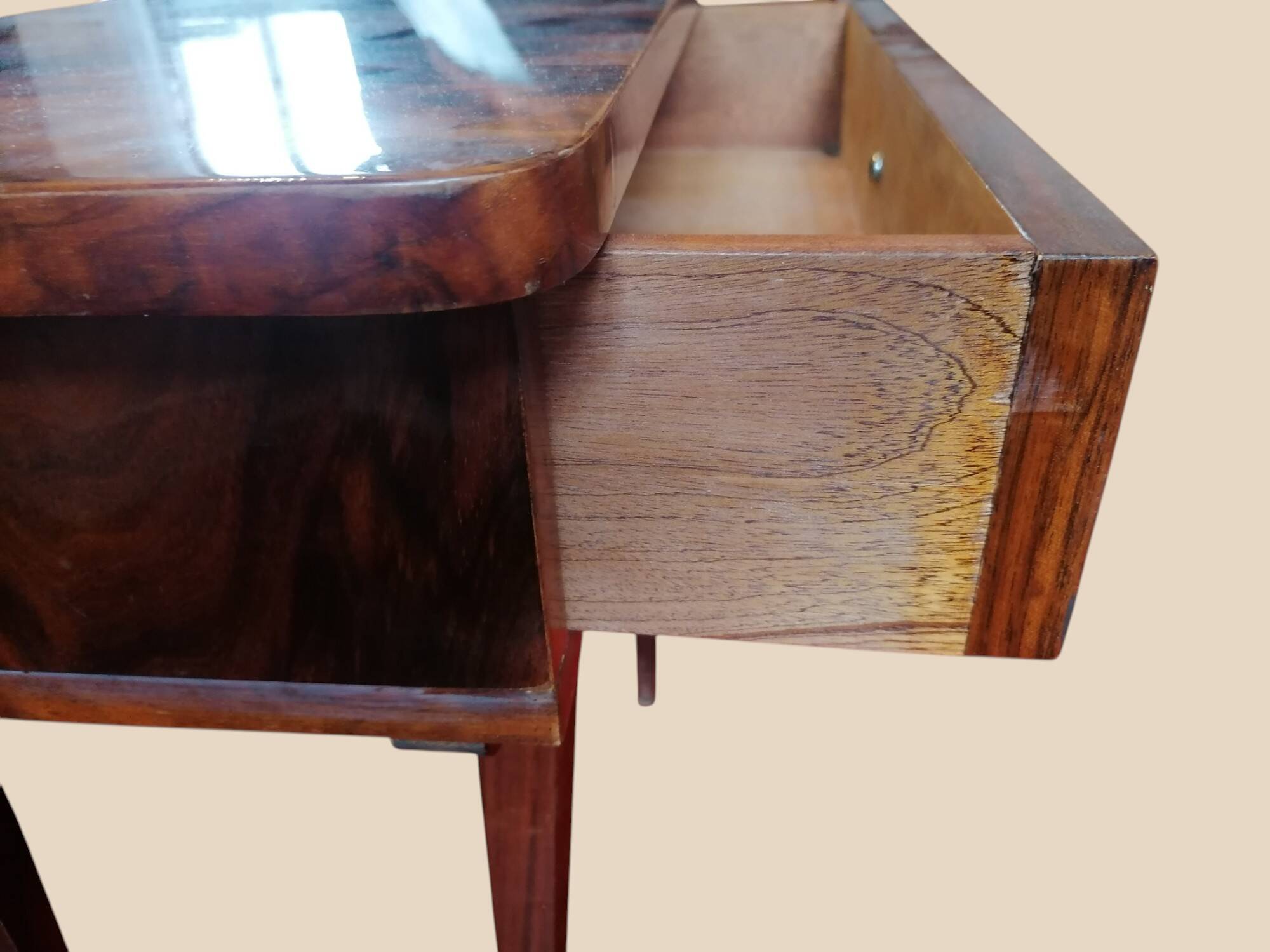 Armoire et Table de Chevet en Bois Laqué vintage - Ateliers Jacquelin