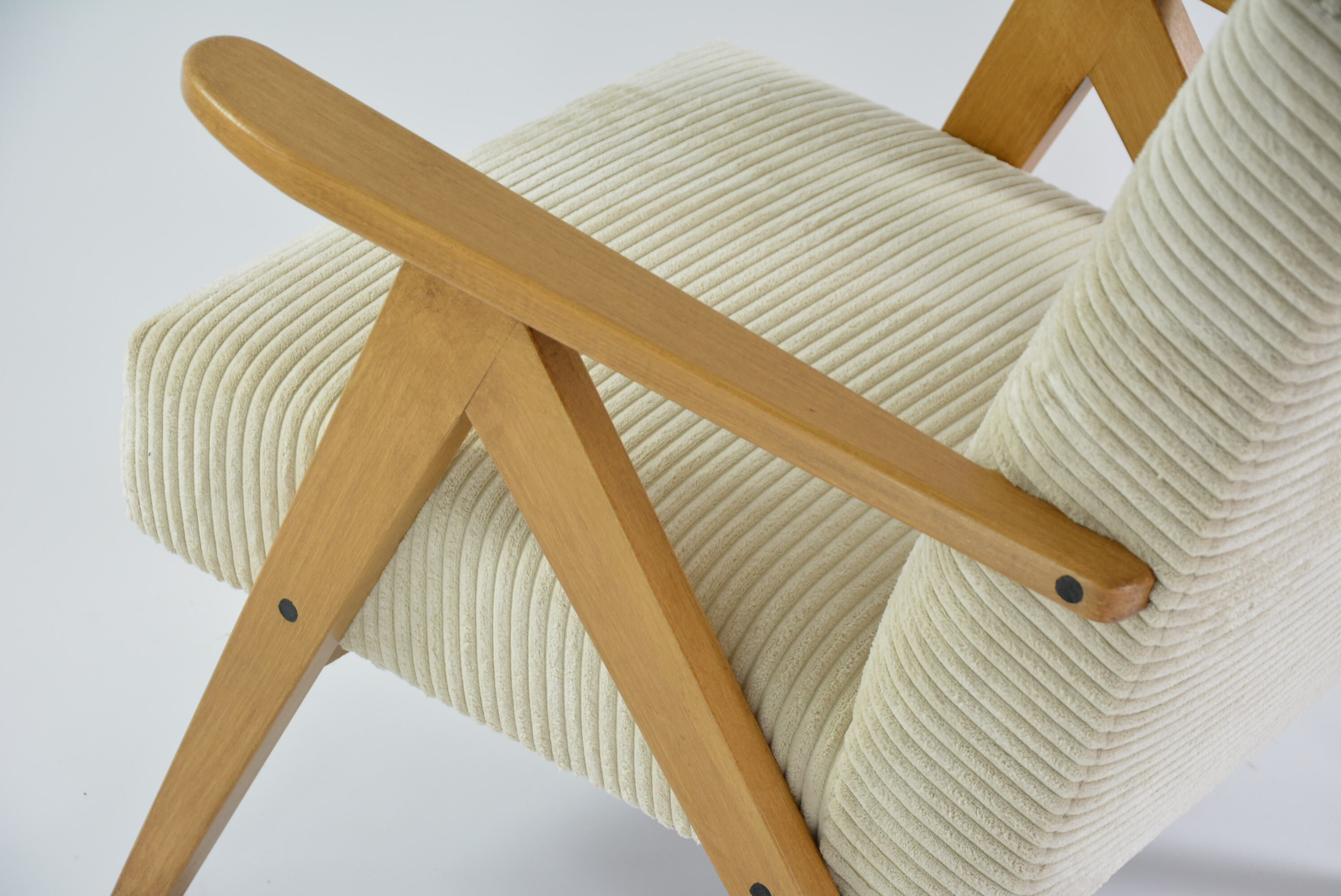 Kompas cream corduroy armchair