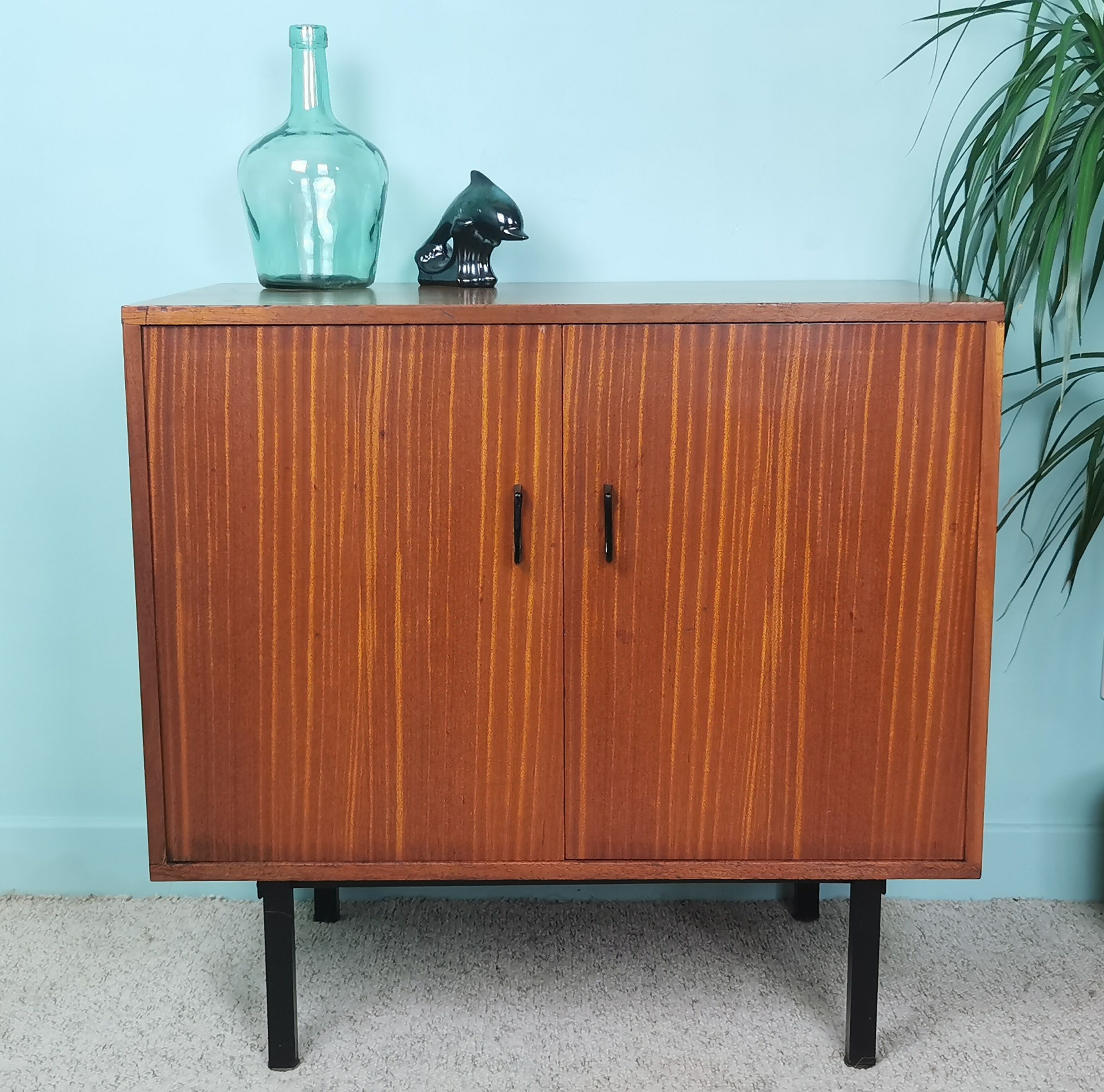 Vintage buffet