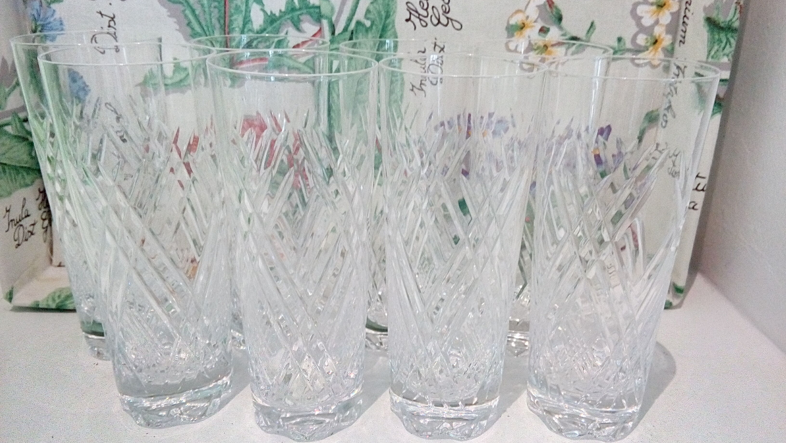 Set of 8 cut crystal glasses