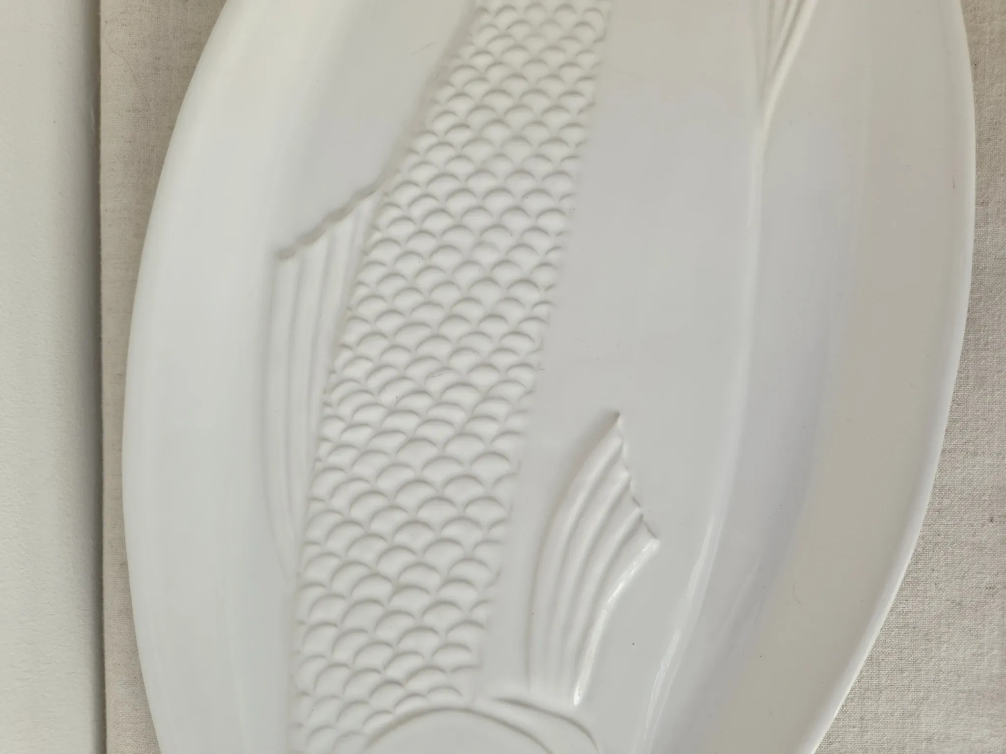 Large vintage ceramic plate "Fish" from Portugal -