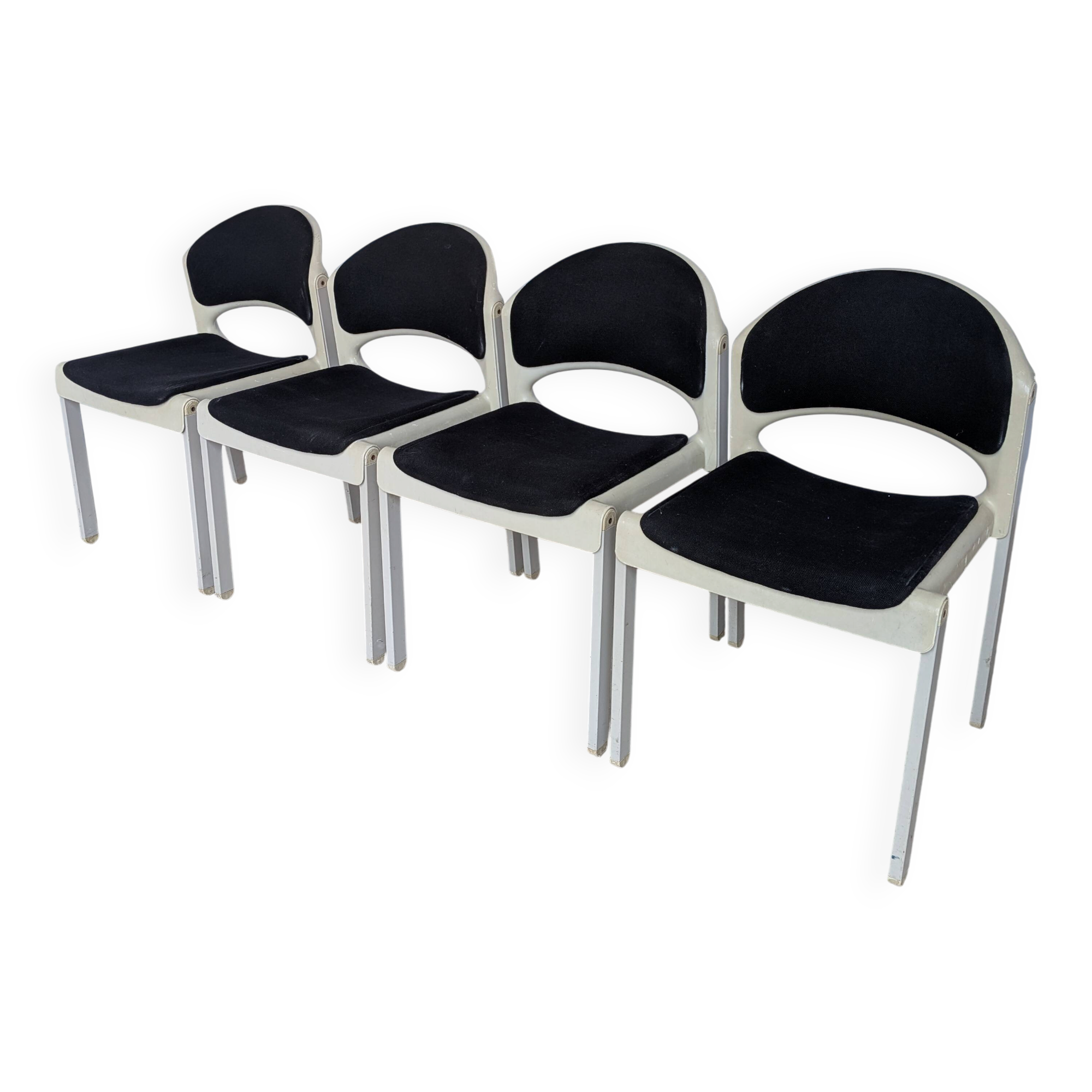 Set of 4 Vintage Aeon Mondial Stackable Chair / Dutch Postmodern Dining Cha