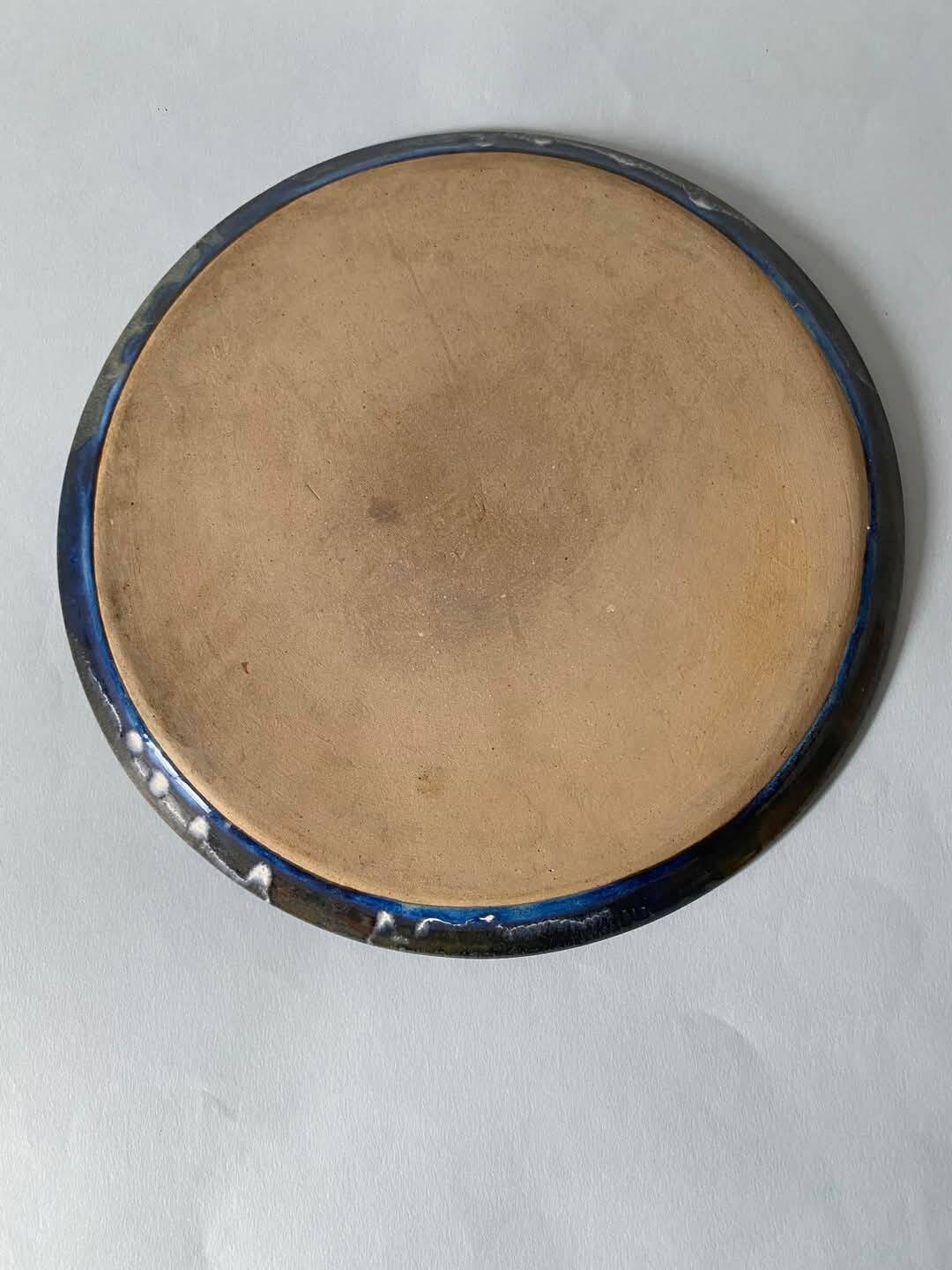 Presentation dish or large plate in enamelled stoneware