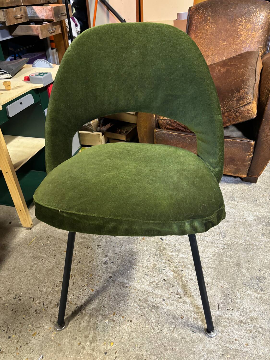 Antique Saarinen chair