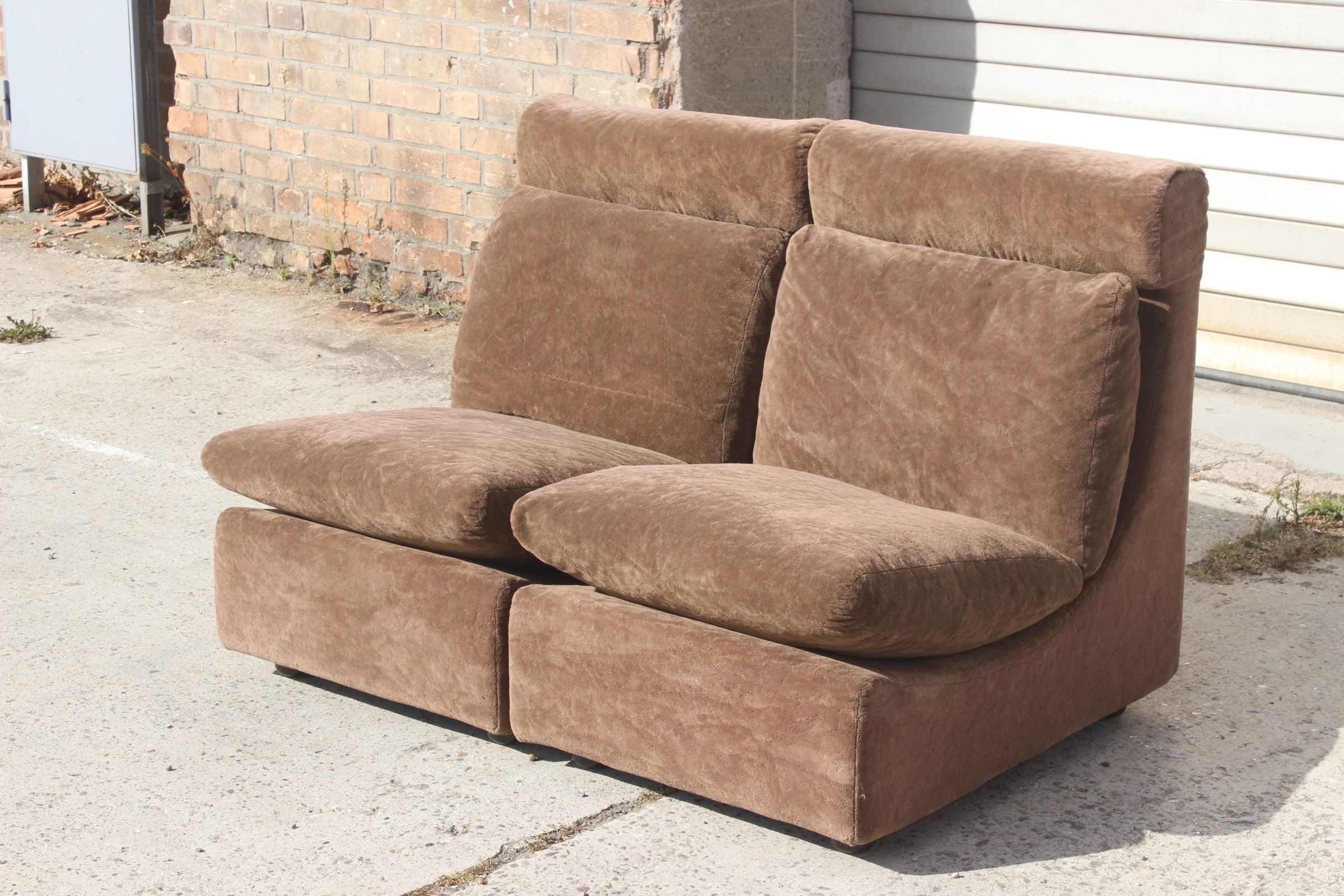 Walter Knoll Collection pair of modular armchairs in two-seater sofa 1970s