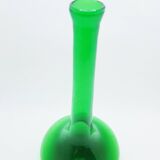 Grand vase à bourgeons en verre vert