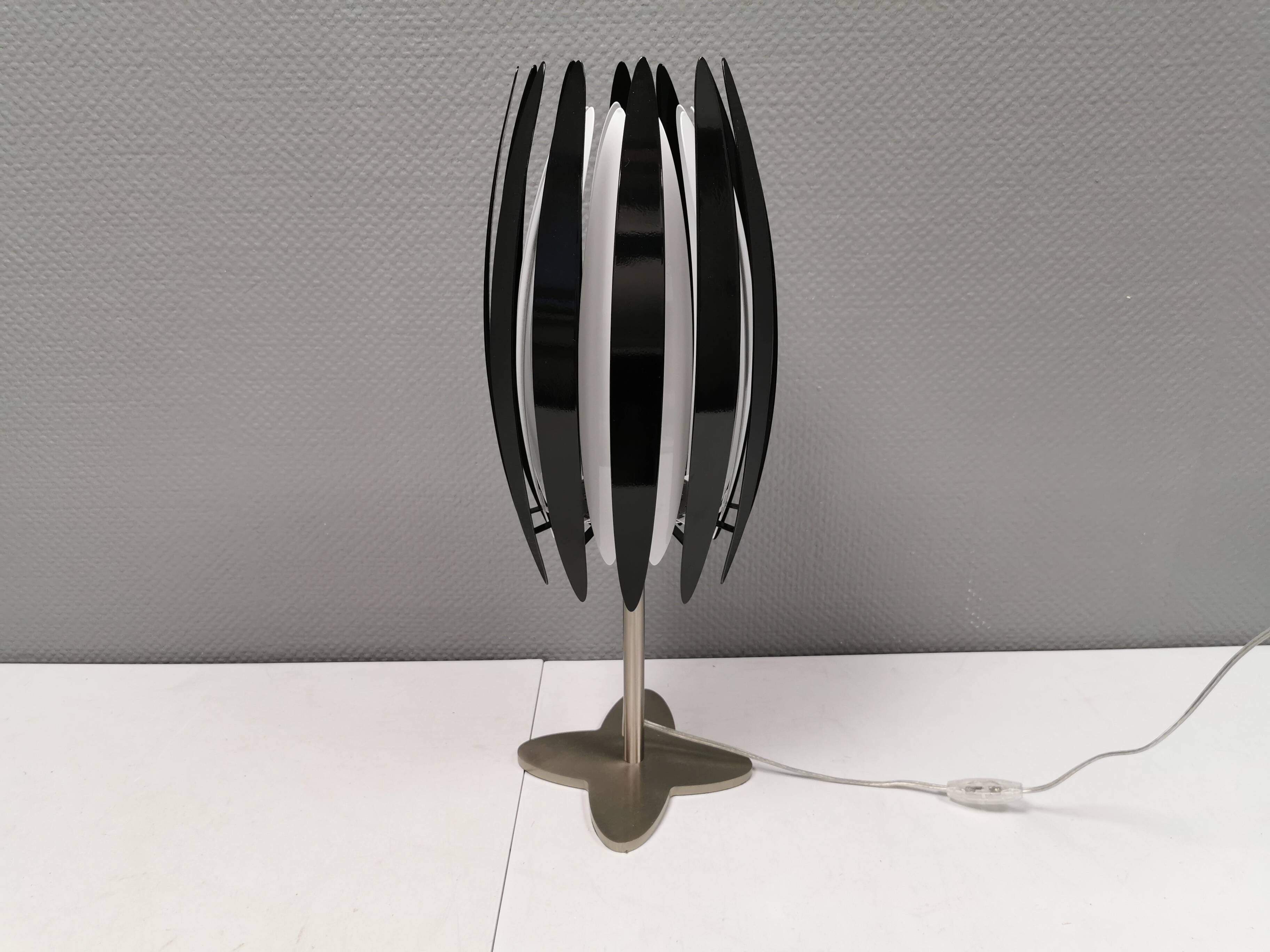 large and heavy table lamp,  by Benny Frandsenin the mid 1980s for Frandsen Lightning. Model JAWS